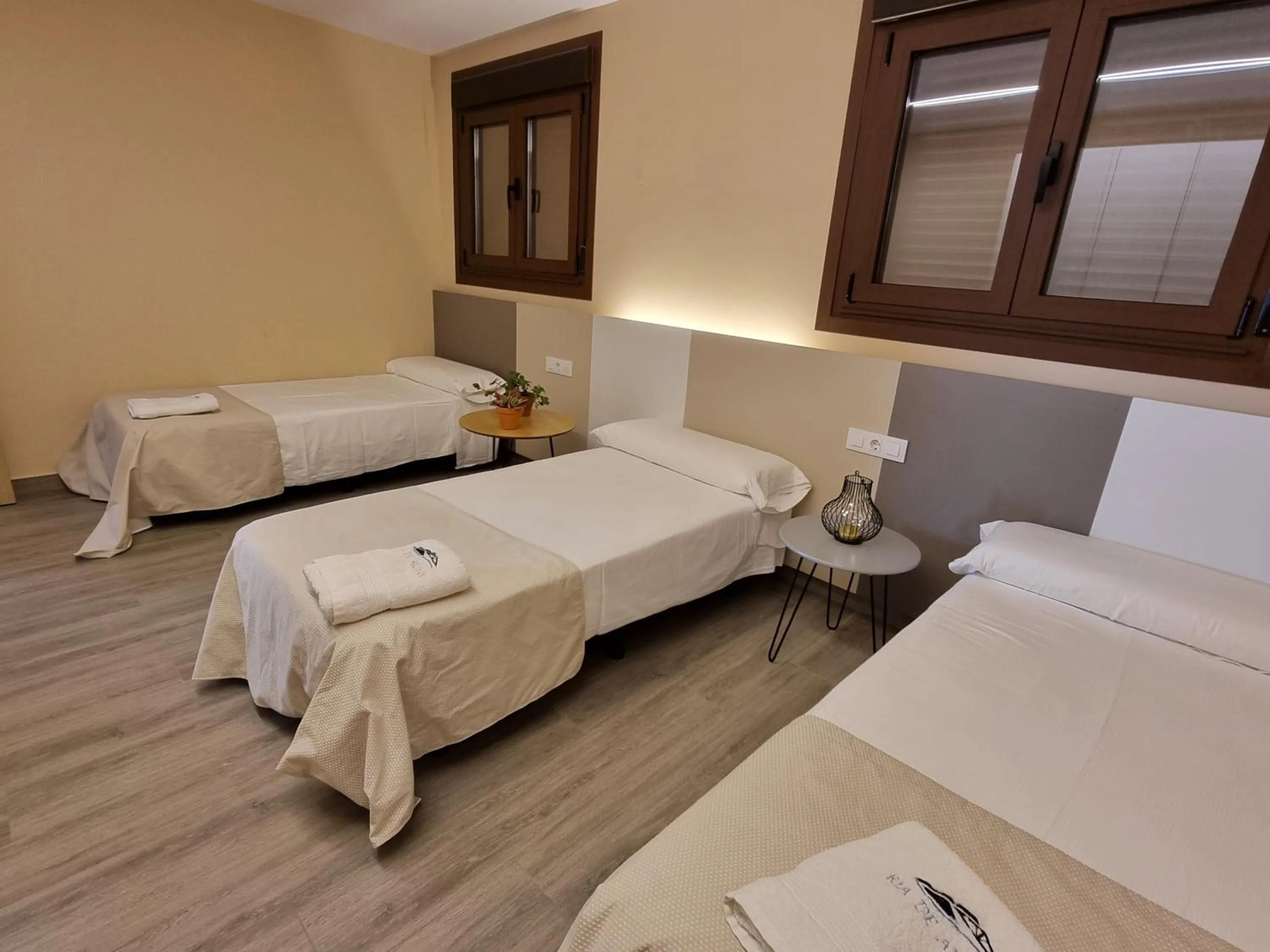 Bedroom, Bed in Apartamentos Ria de Aldan