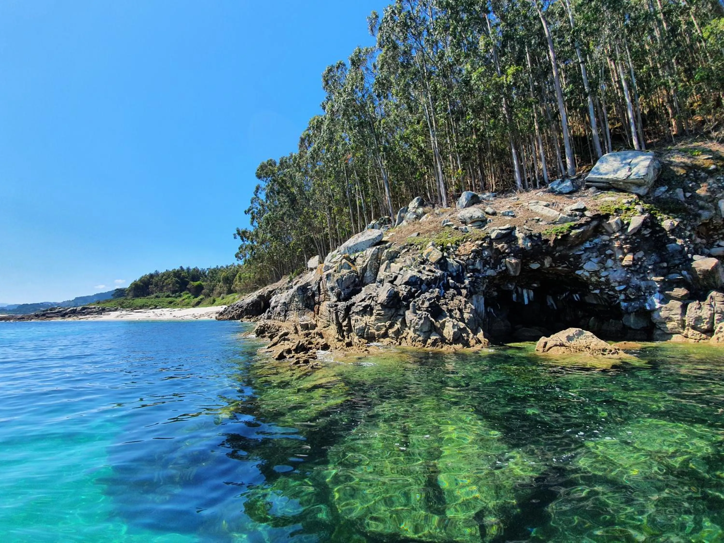 Beach in Apartamentos Ria de Aldan