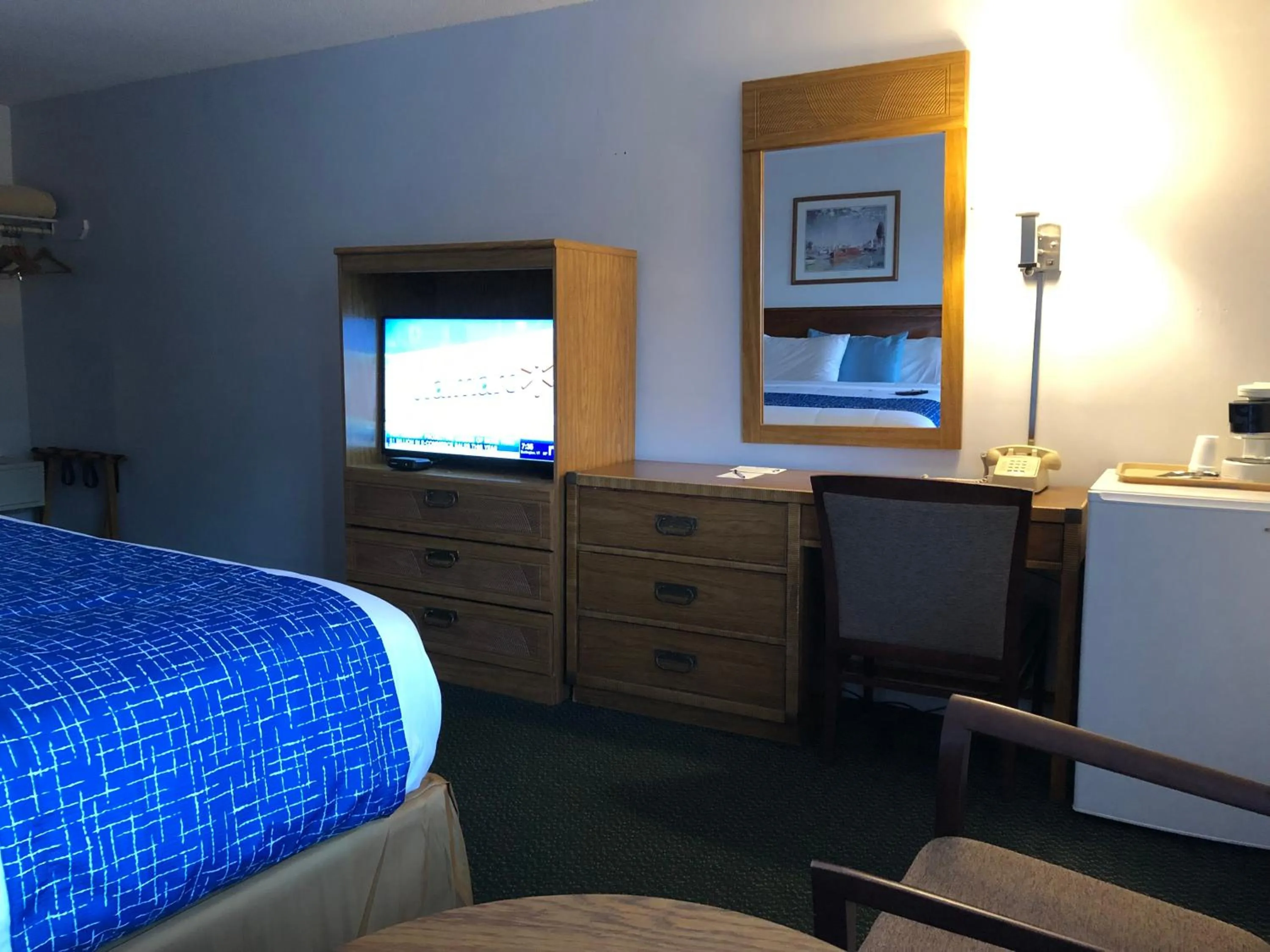 Bedroom, Bed in Travelodge by Wyndham Cape Cod Area