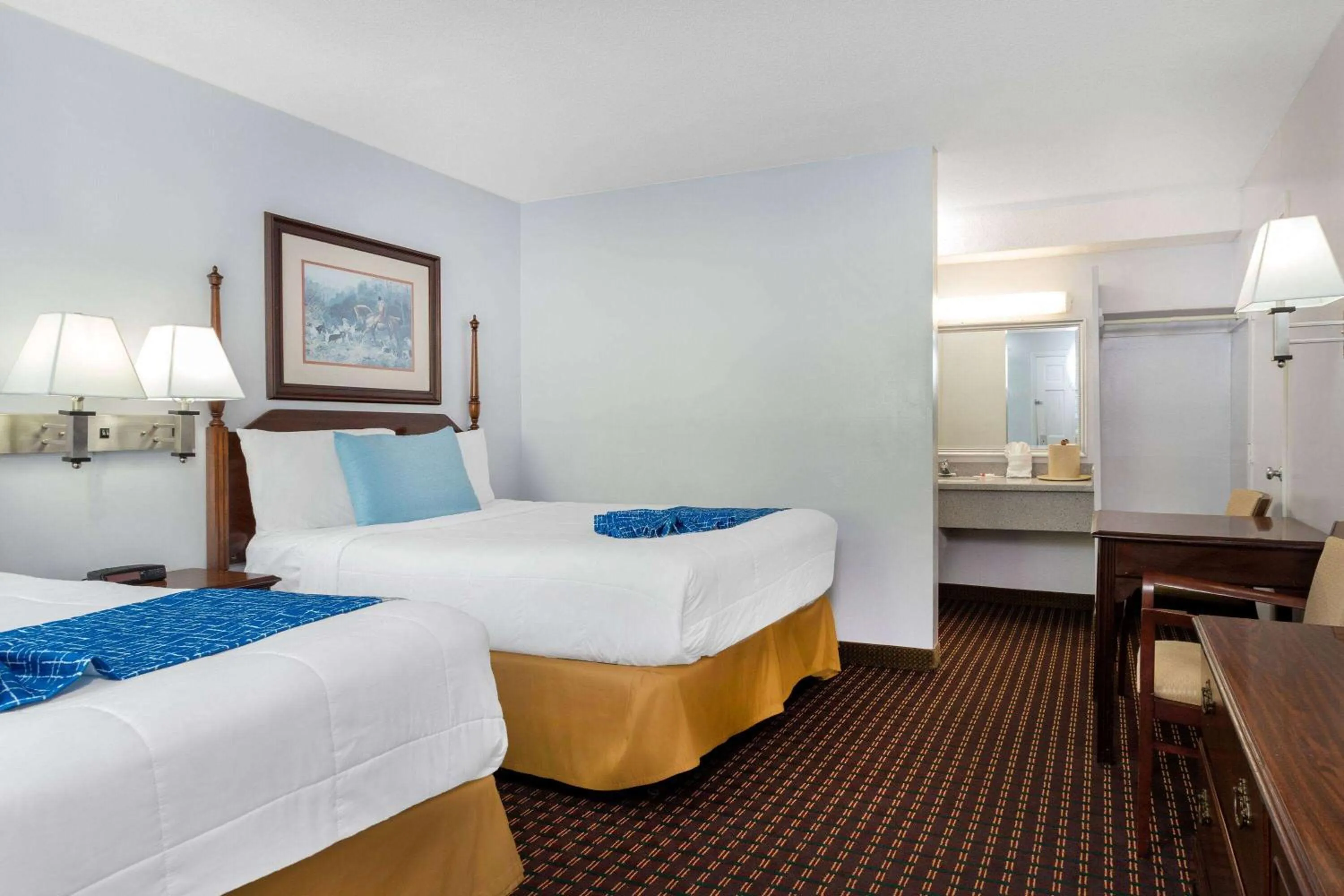 Photo of the whole room, Bed in Travelodge by Wyndham Cape Cod Area