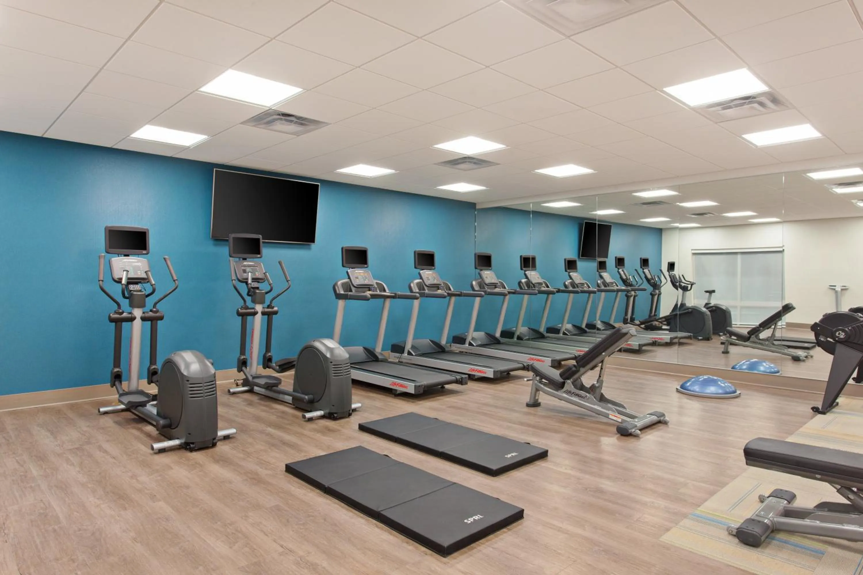 Fitness centre/facilities in Holiday Inn Express & Suites - Moses Lake by IHG