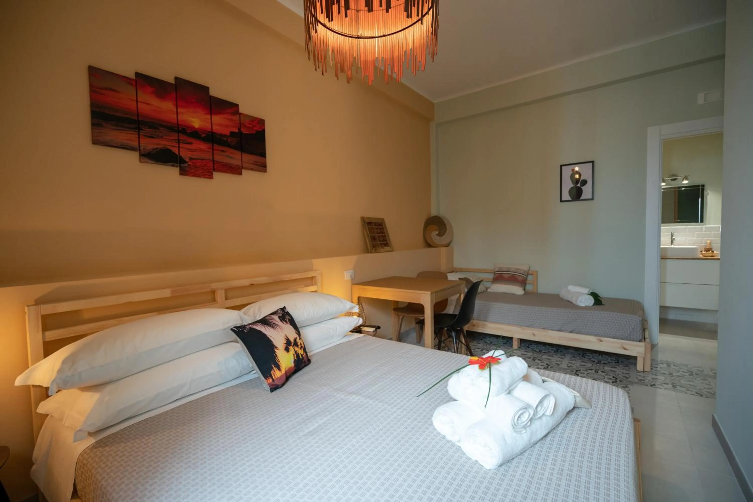 Photo of the whole room, Bed in Sea Station