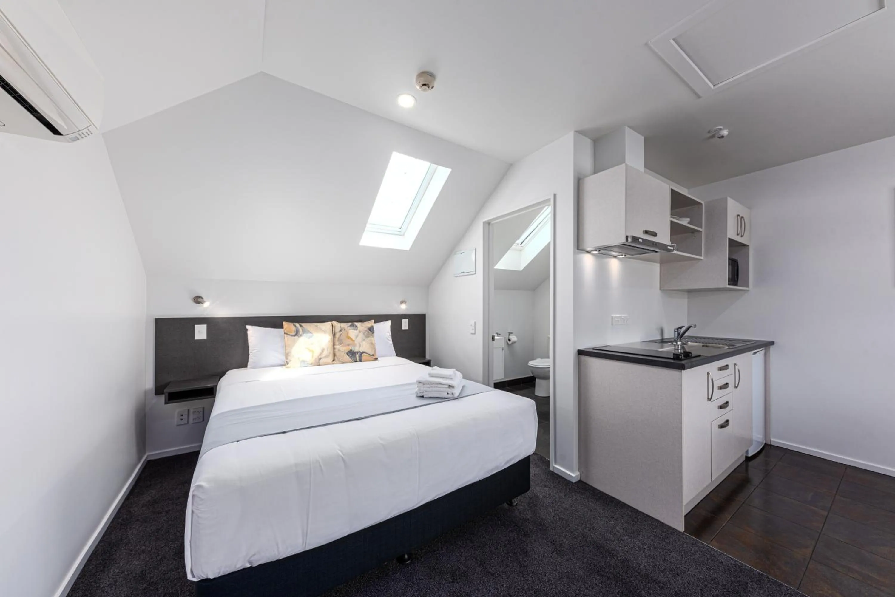 Bed in 315 Motel Riccarton