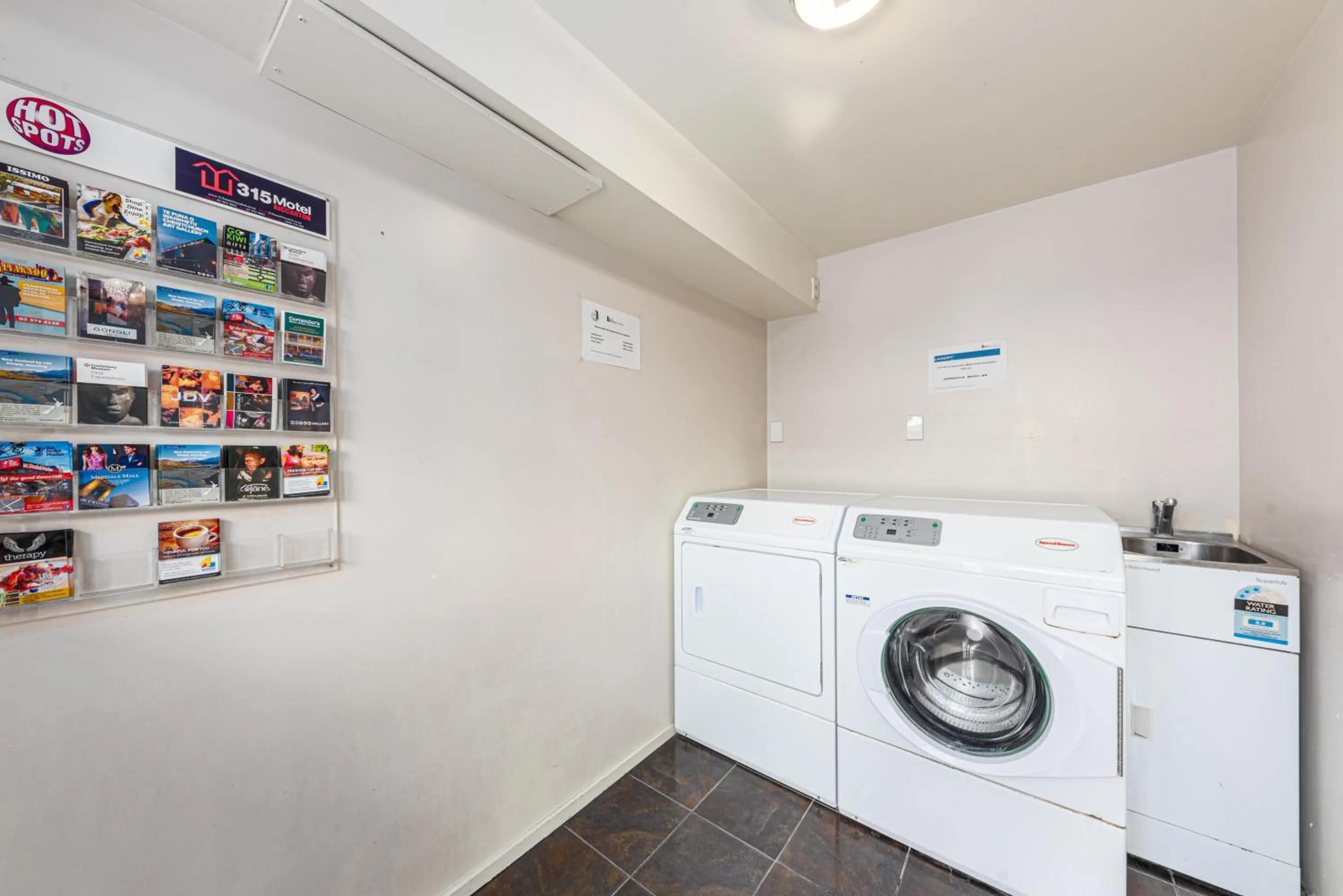 washing machine in 315 Motel Riccarton