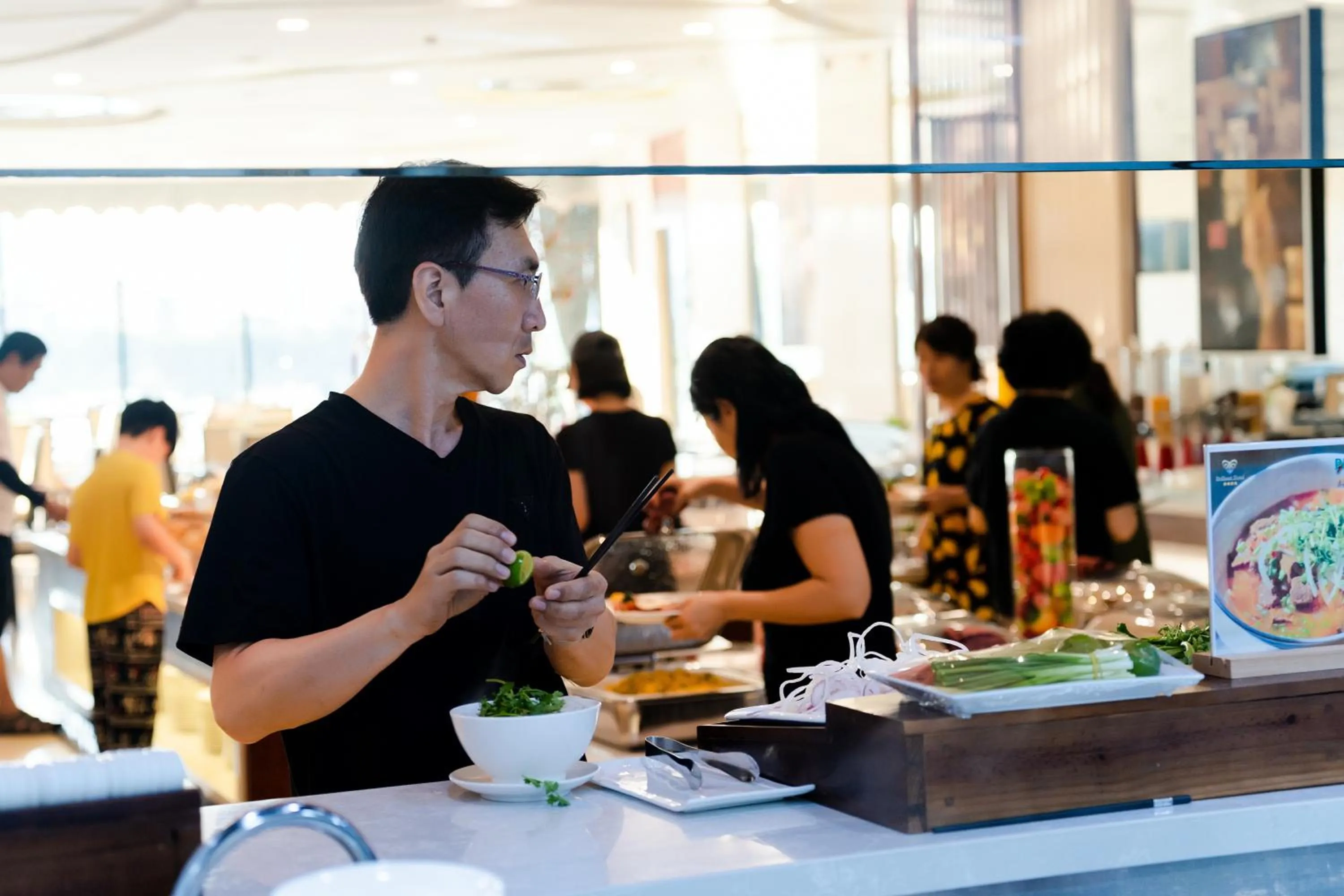 Buffet breakfast in Brilliant Hotel - Afternoon Tea Inclusive