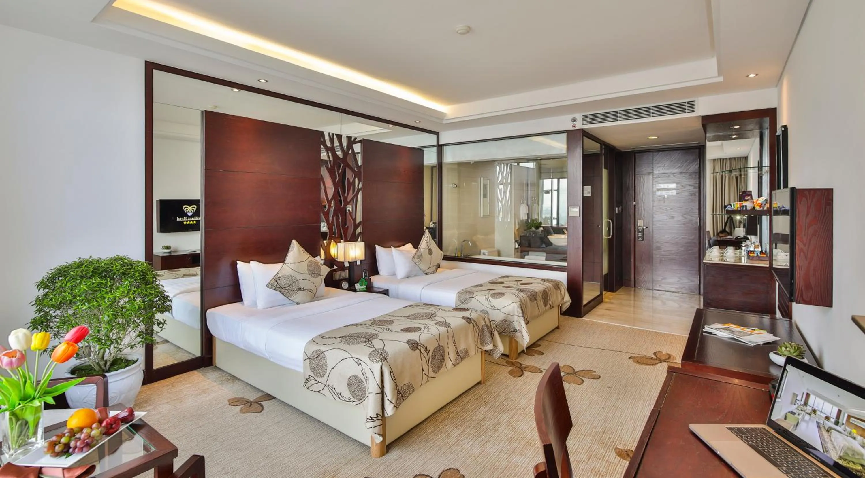 Photo of the whole room, Bed in Brilliant Hotel - Afternoon Tea Inclusive