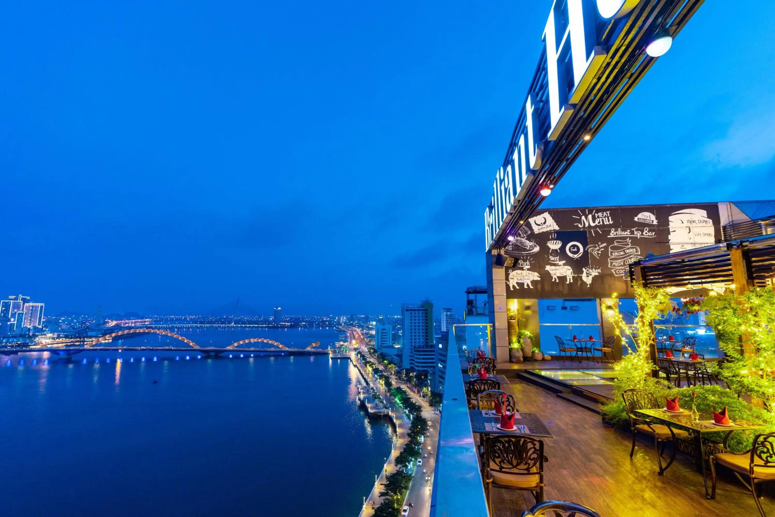 Restaurant/places to eat in Brilliant Hotel - Afternoon Tea Inclusive