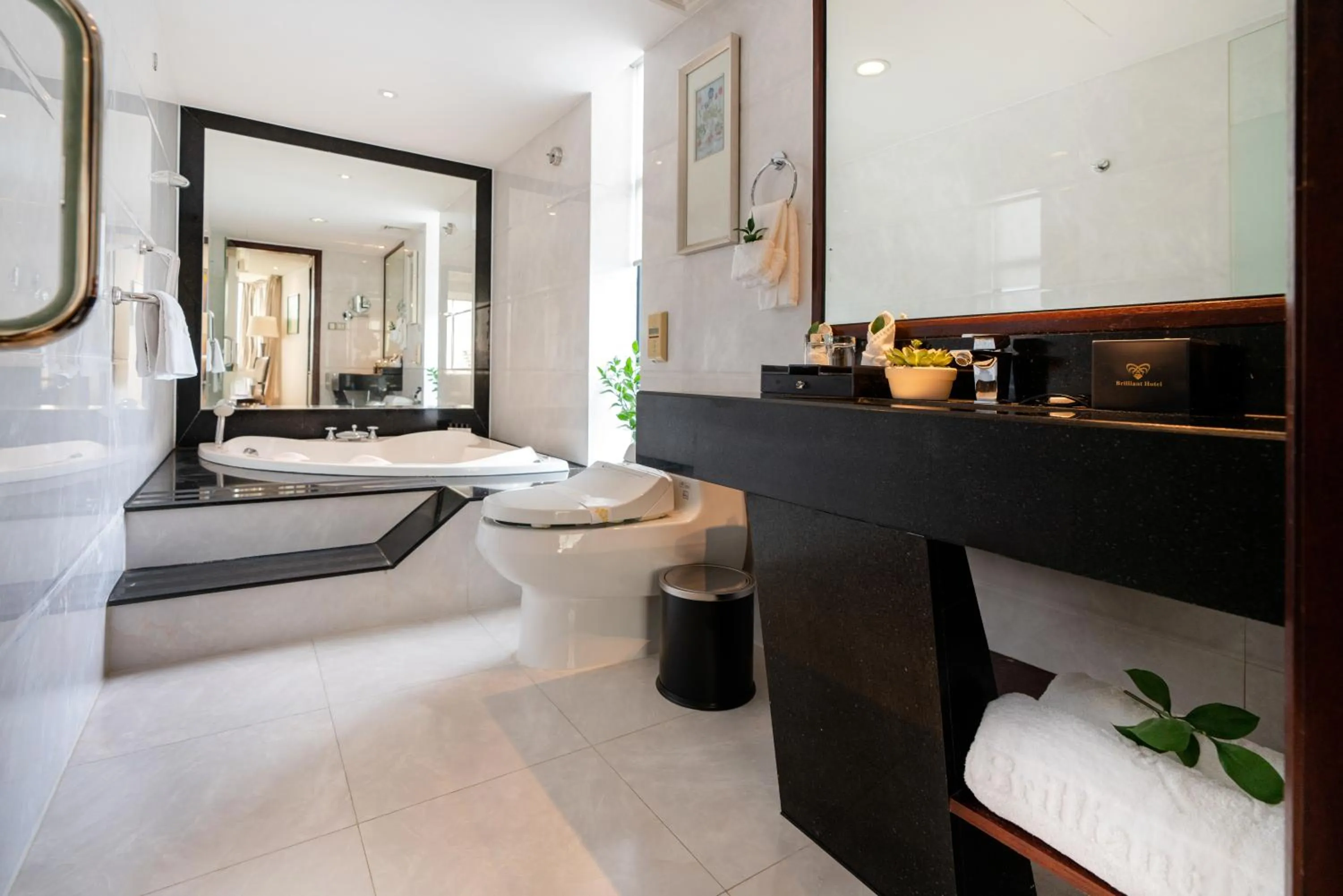 Bathroom in Brilliant Hotel - Afternoon Tea Inclusive