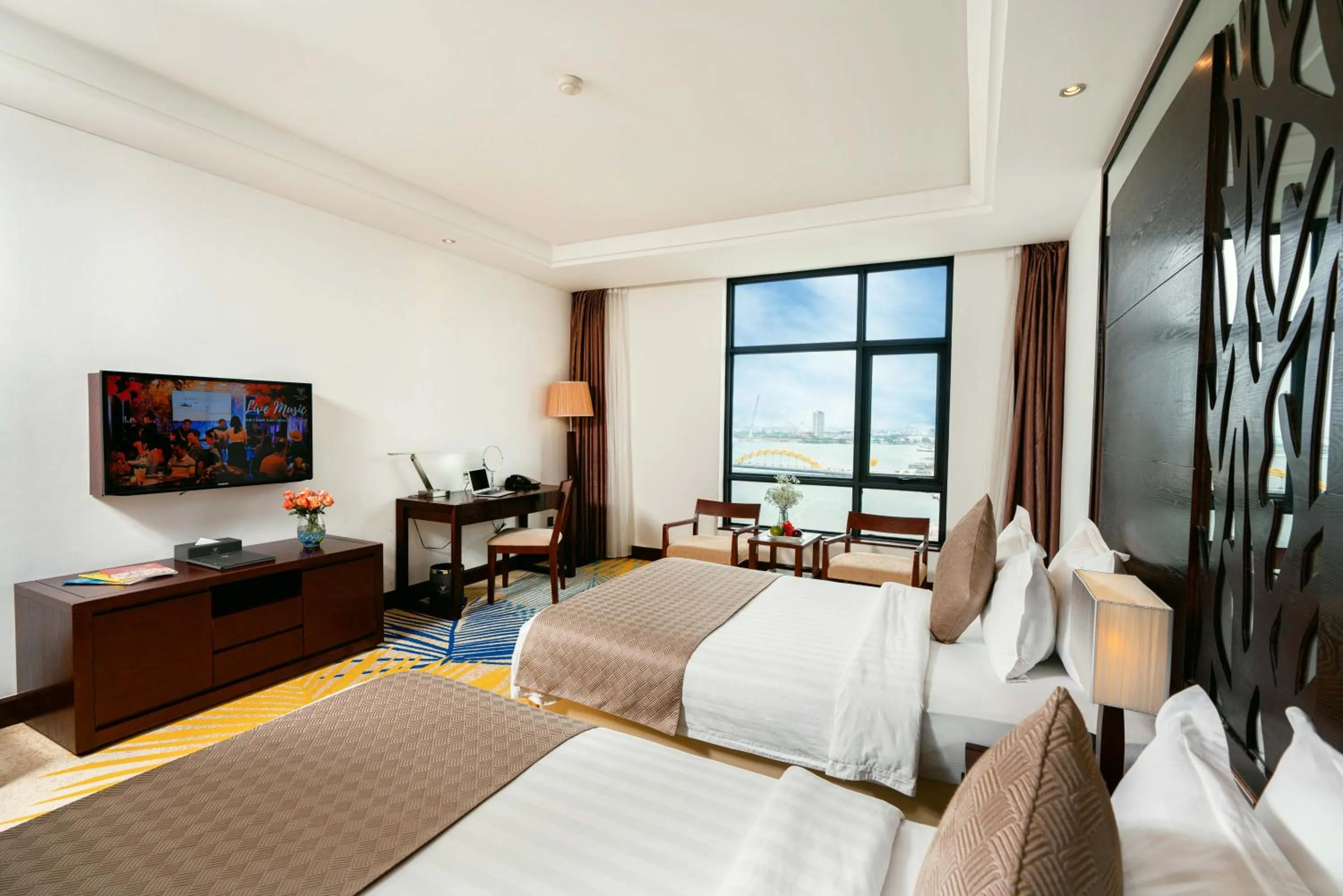 Photo of the whole room, Bed in Brilliant Hotel - Afternoon Tea Inclusive