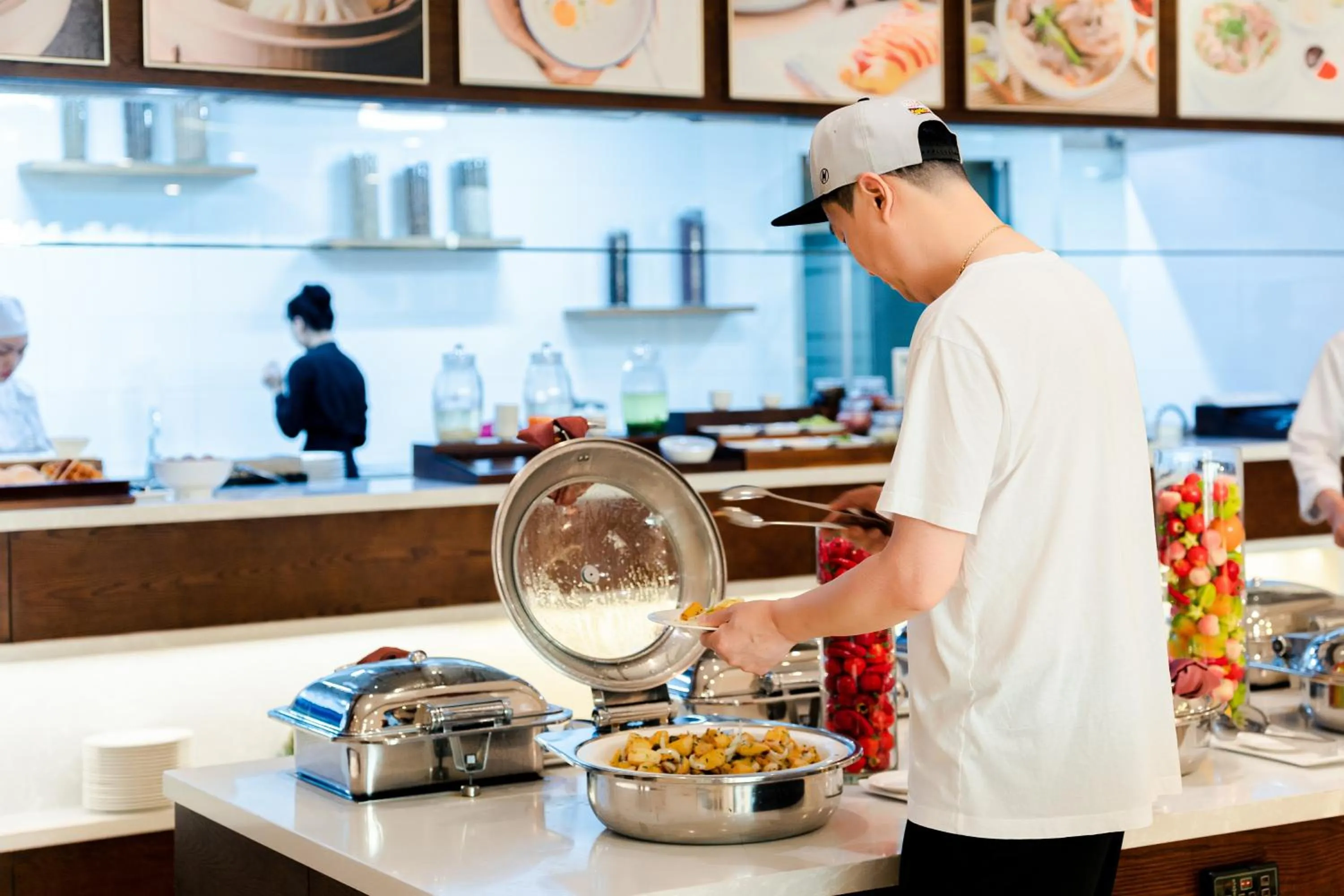 Buffet breakfast in Brilliant Hotel - Afternoon Tea Inclusive