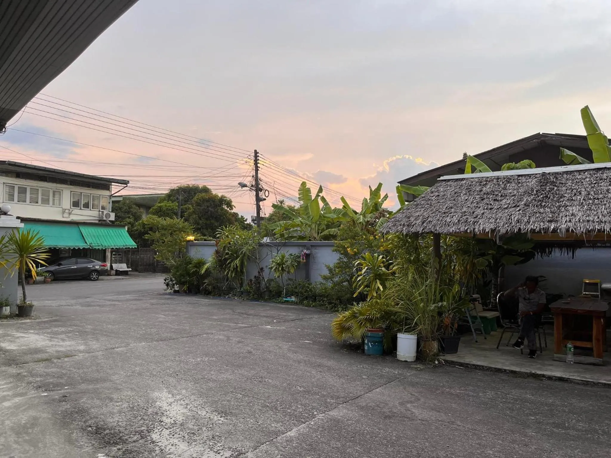 Property building in Metro Palace