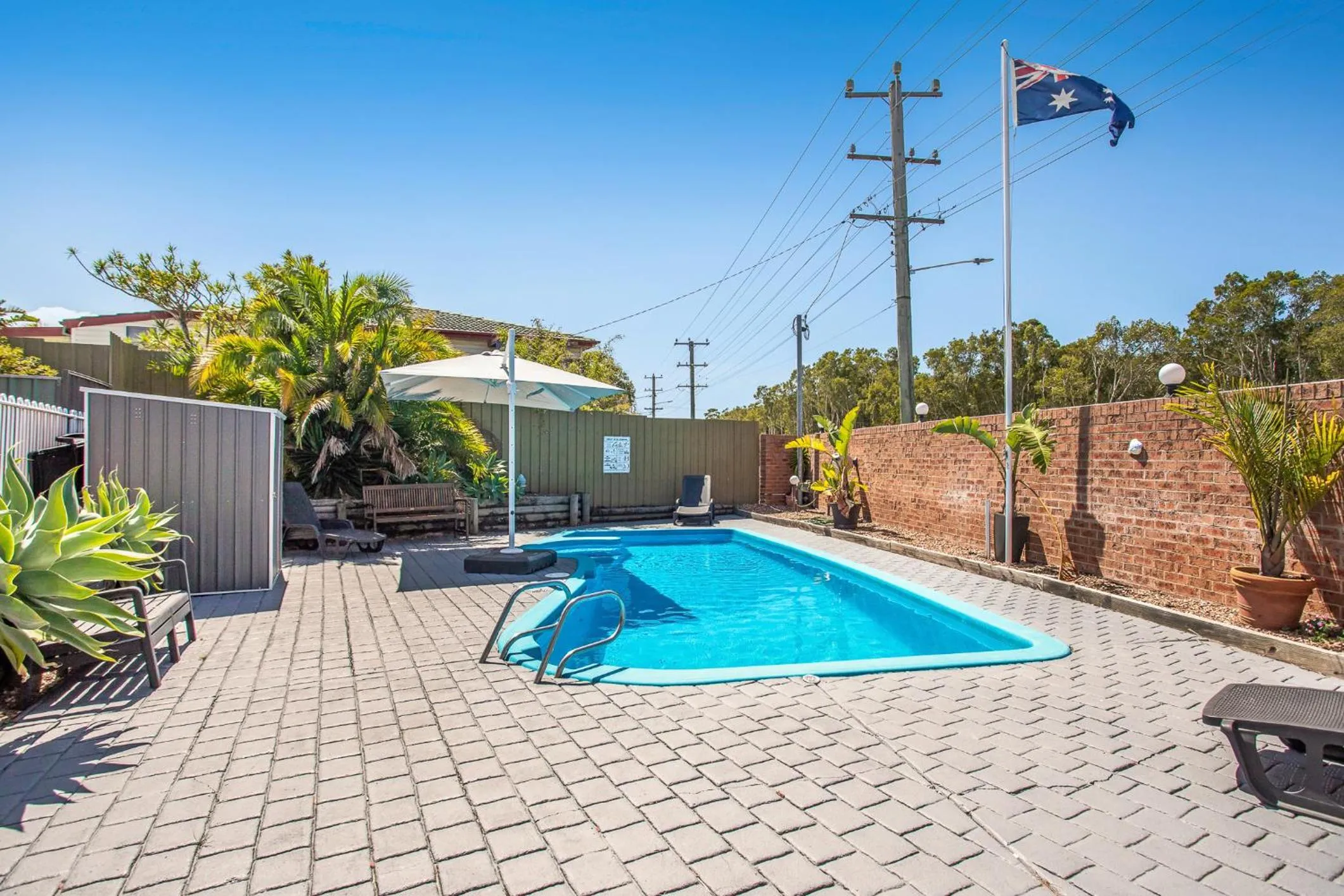 Swimming pool in Lake Macquarie Motor Inn