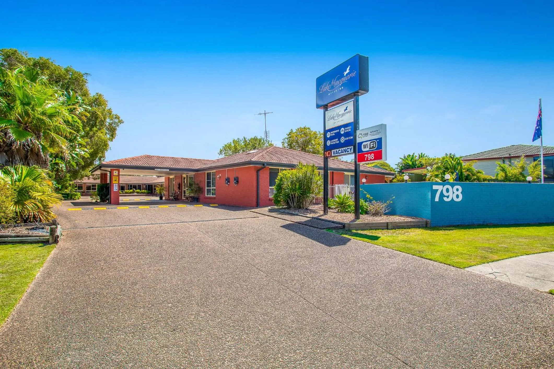 Property building in Lake Macquarie Motor Inn