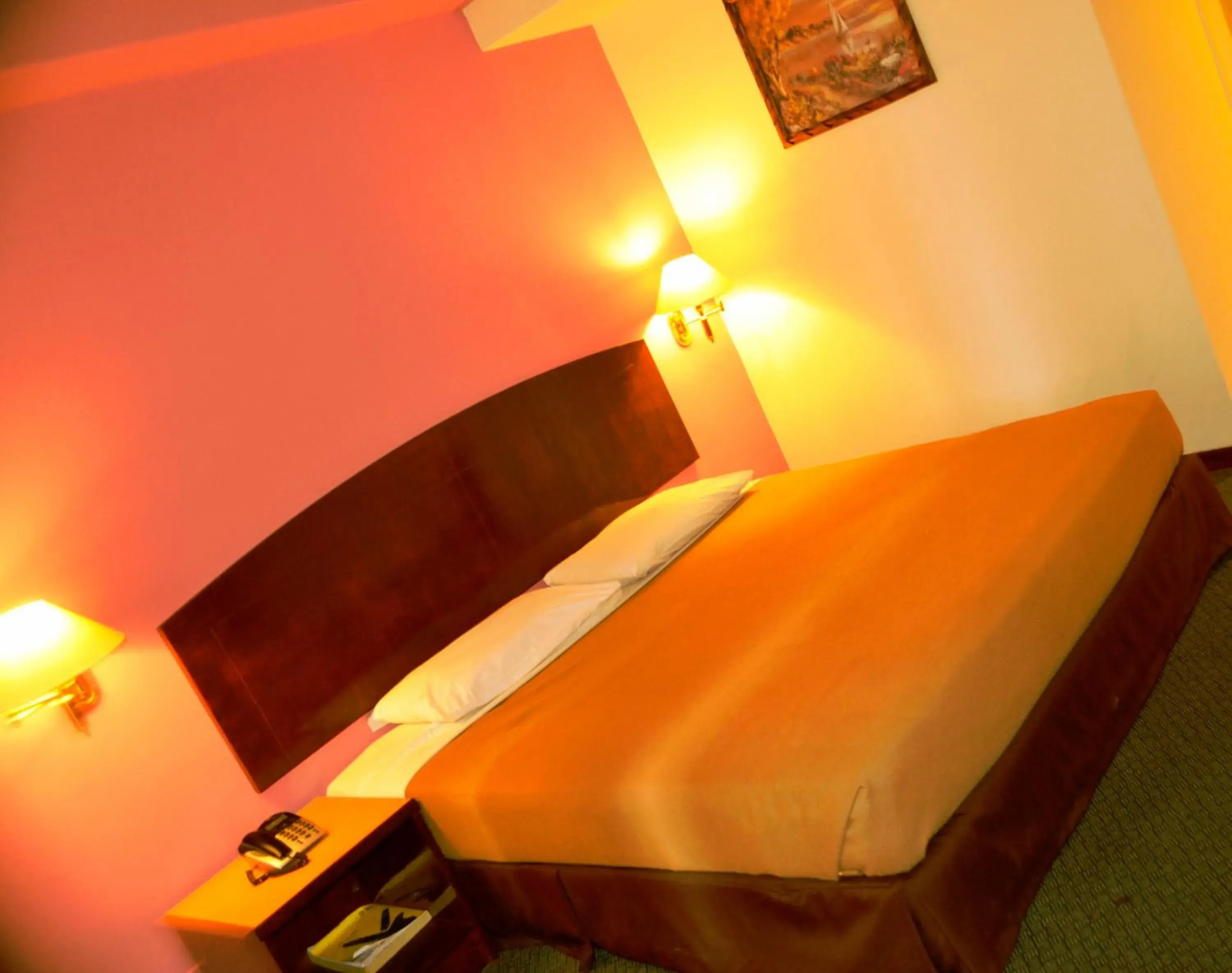 Superior Double Room in Hotel Caliber Superior Double Room in Hotel Caliber