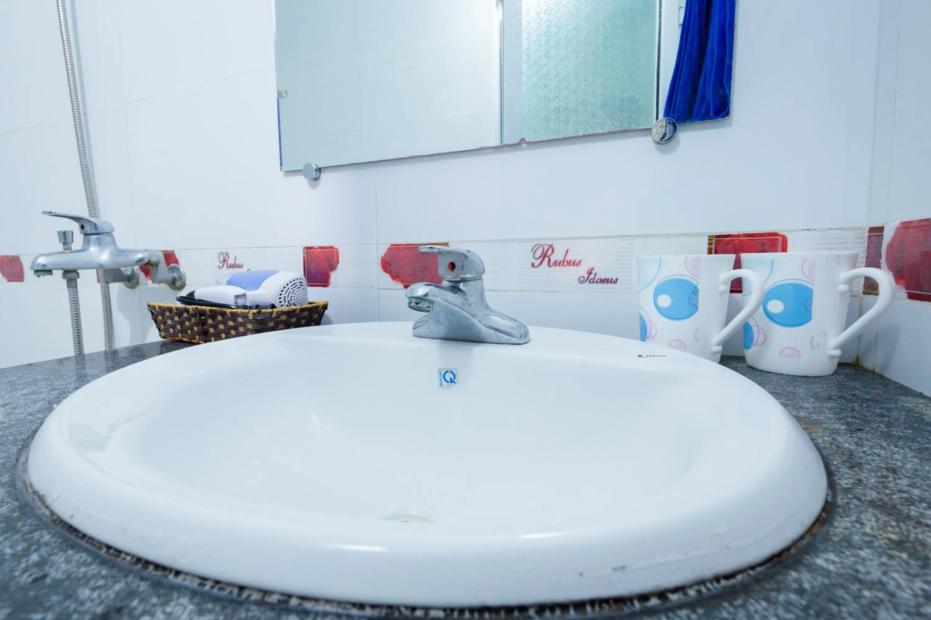 Bathroom in Phoenix Flower Hotel