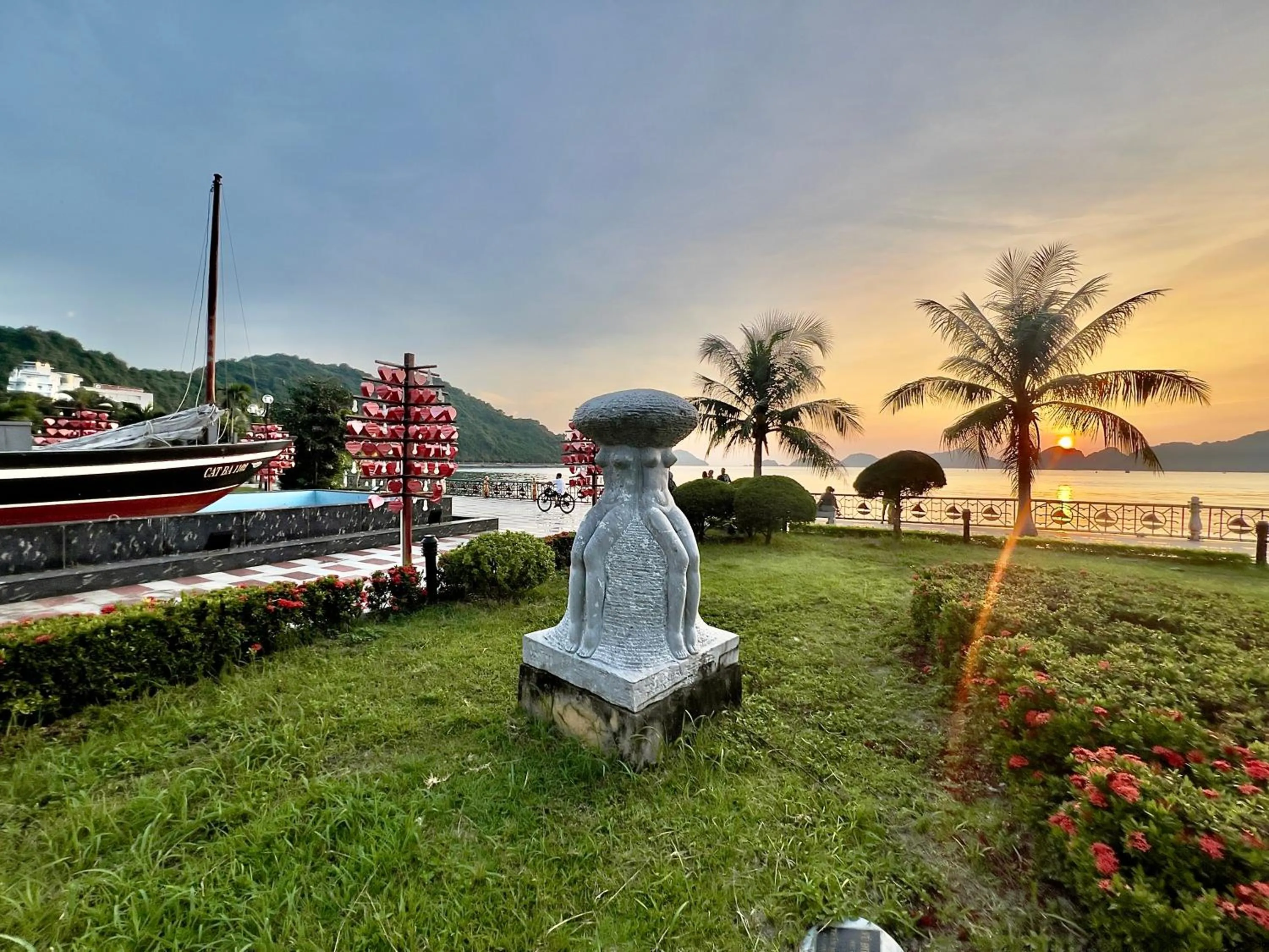 Nearby landmark in Phoenix Flower Hotel