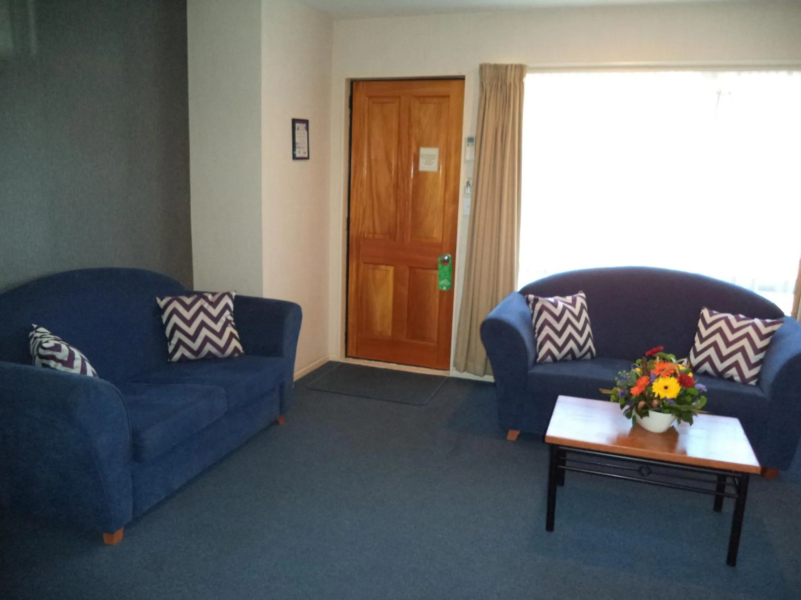 Living room in South Park Motel