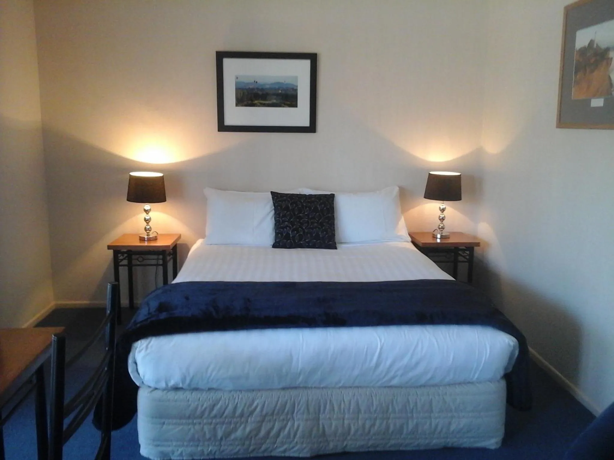 Bed in South Park Motel