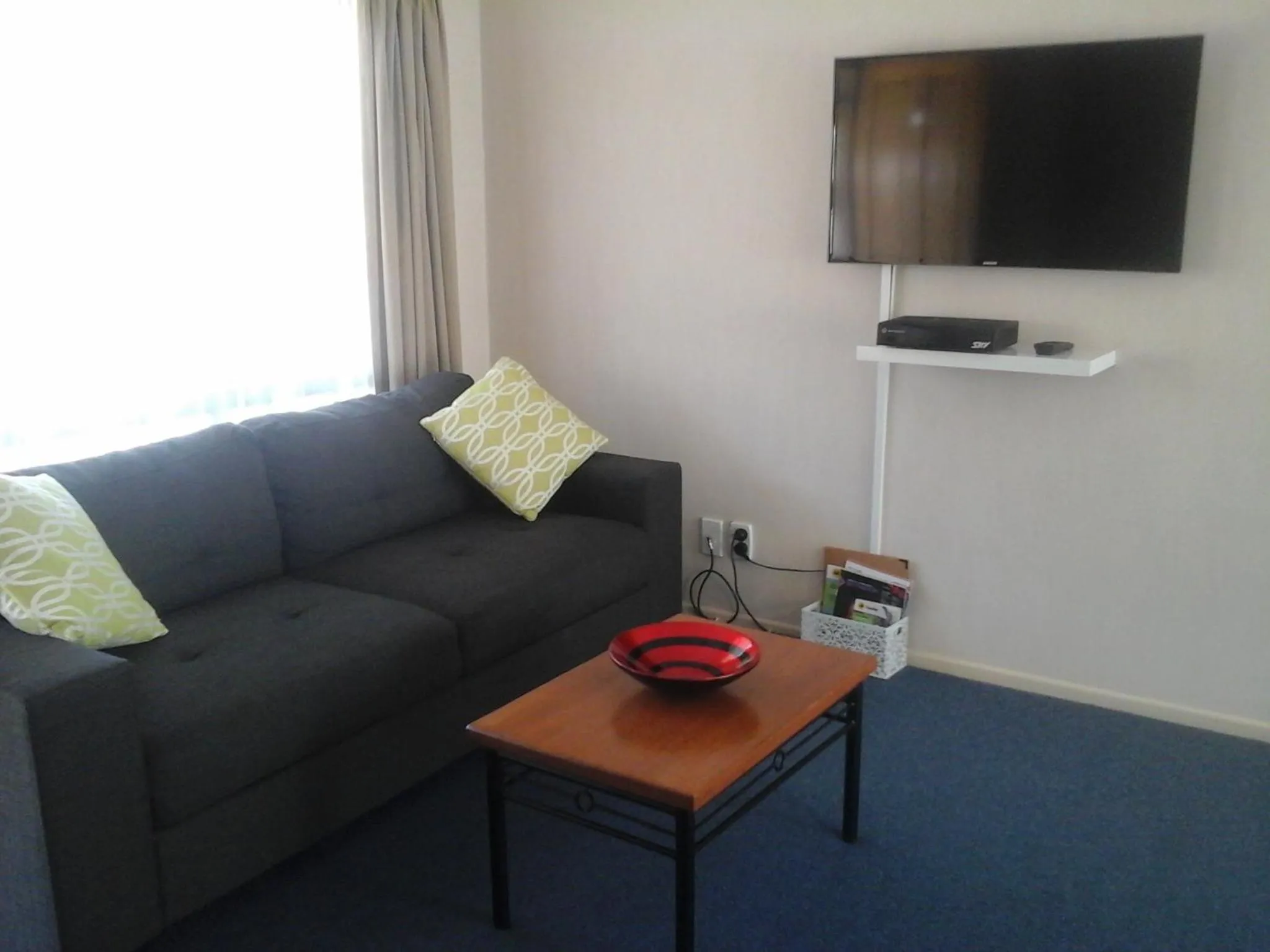 Living room in South Park Motel