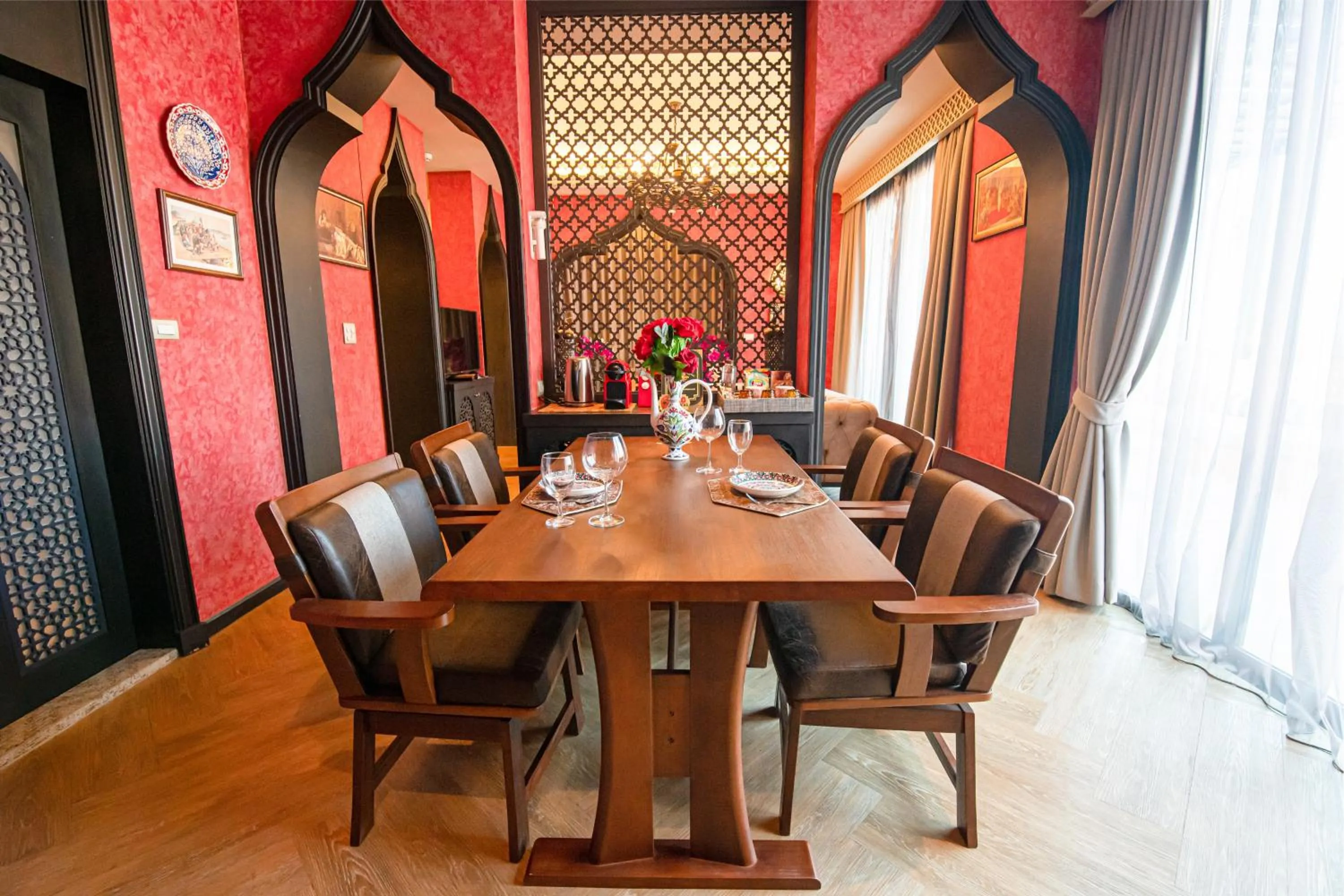 Dining area in Amman Unique Hotel