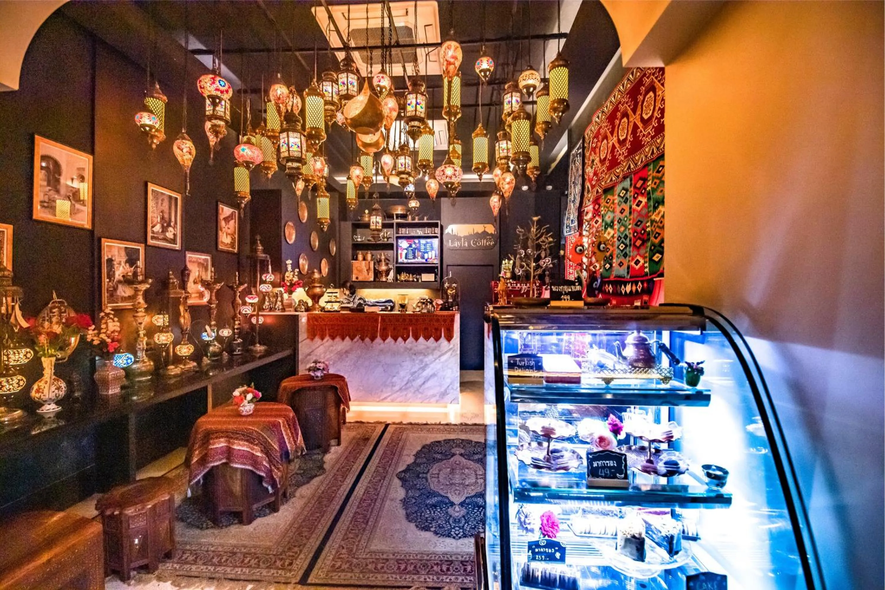 Food and drinks in Amman Unique Hotel