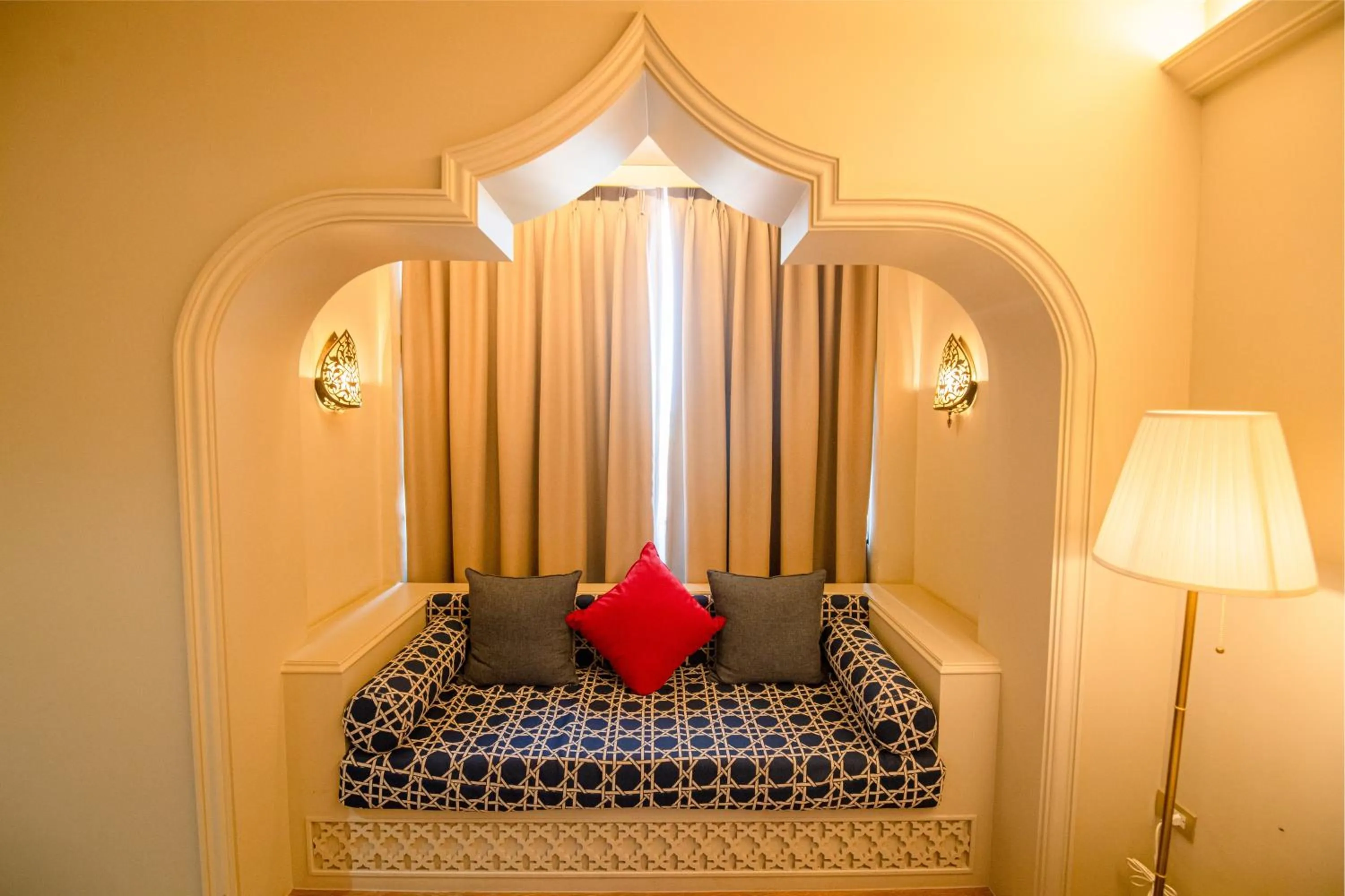 Bedroom, Bed in Amman Unique Hotel