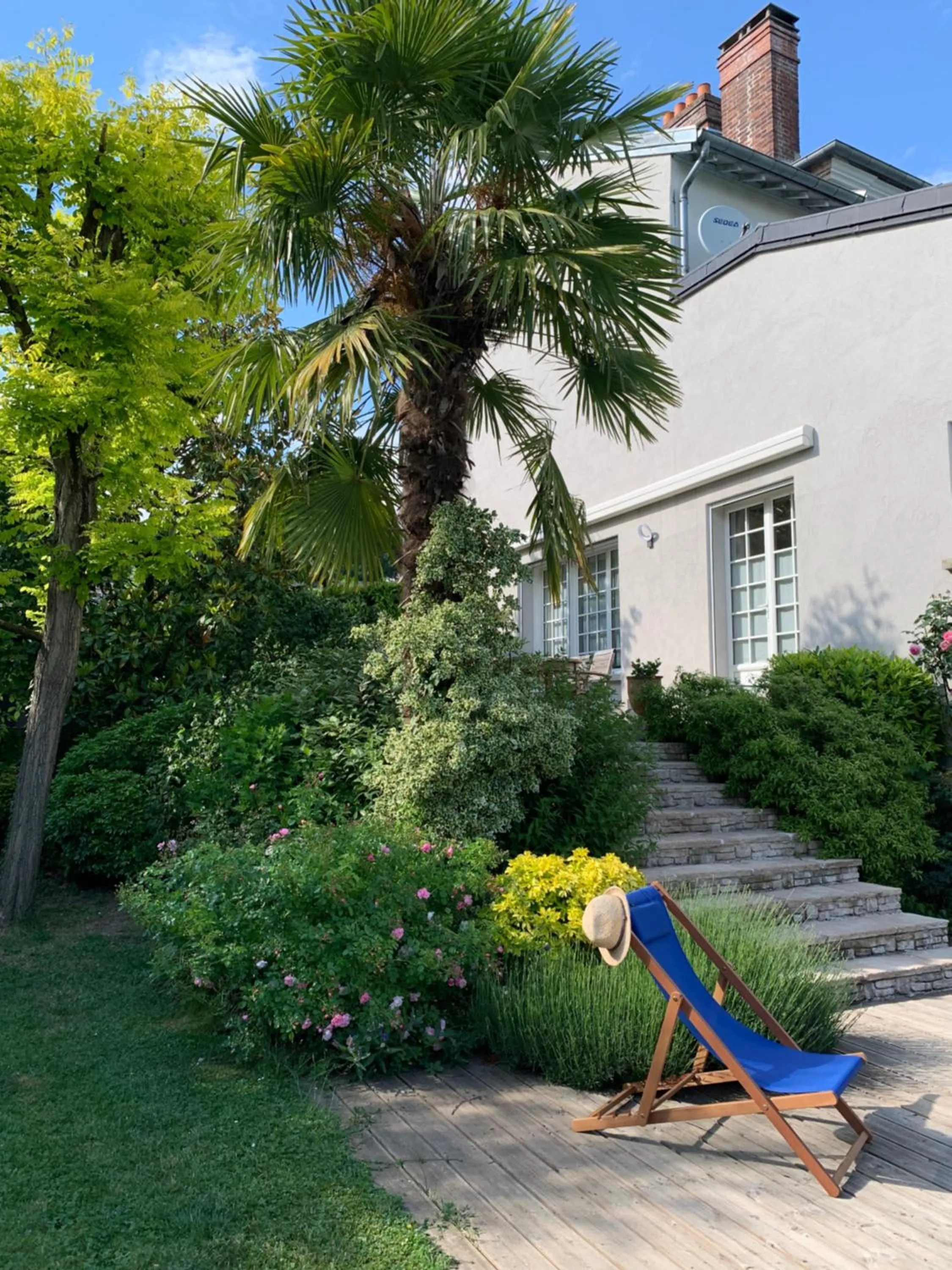 Property building in Maison d'Hôtes Joussaume Latour