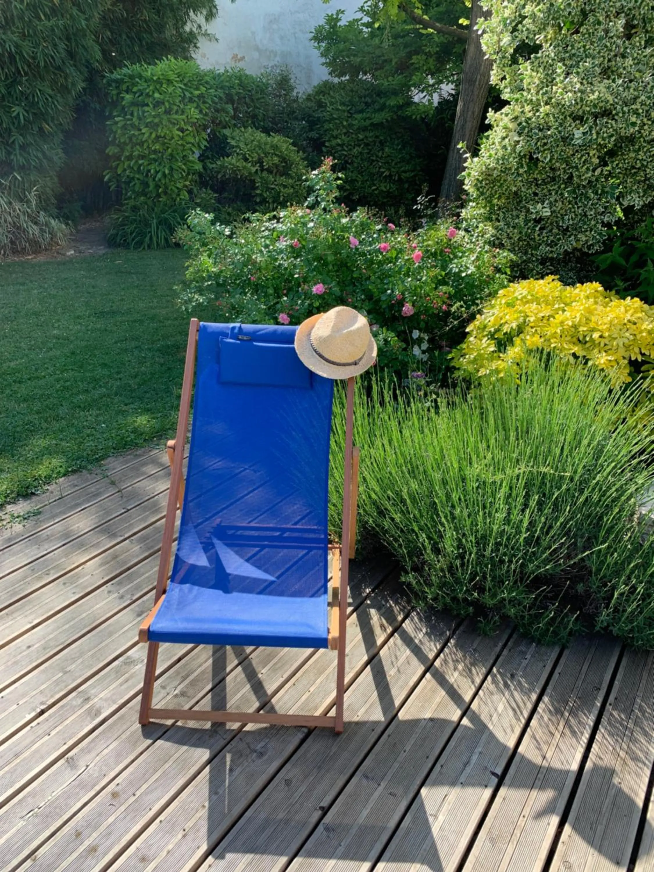 Patio in Maison d'Hôtes Joussaume Latour
