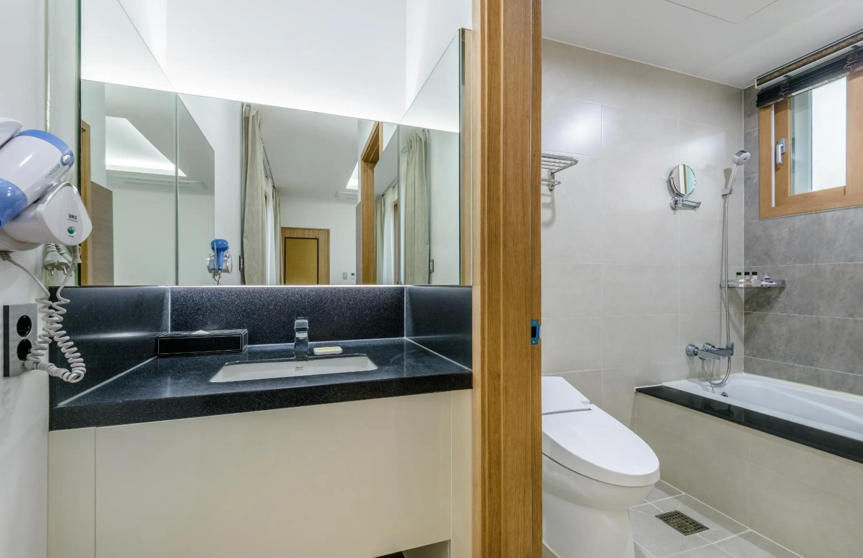 Toilet in Eco Green Resort