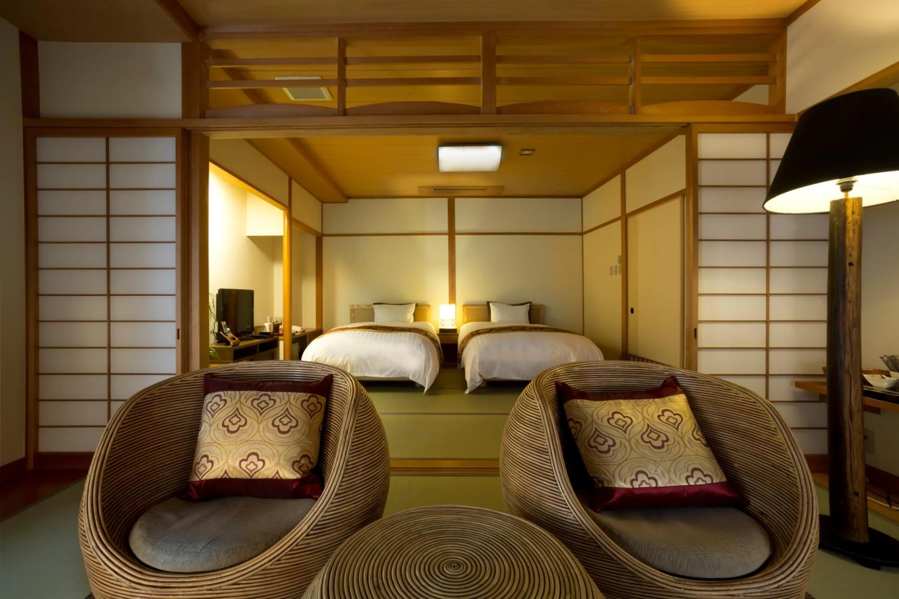 Photo of the whole room, Bed in Jukaitei