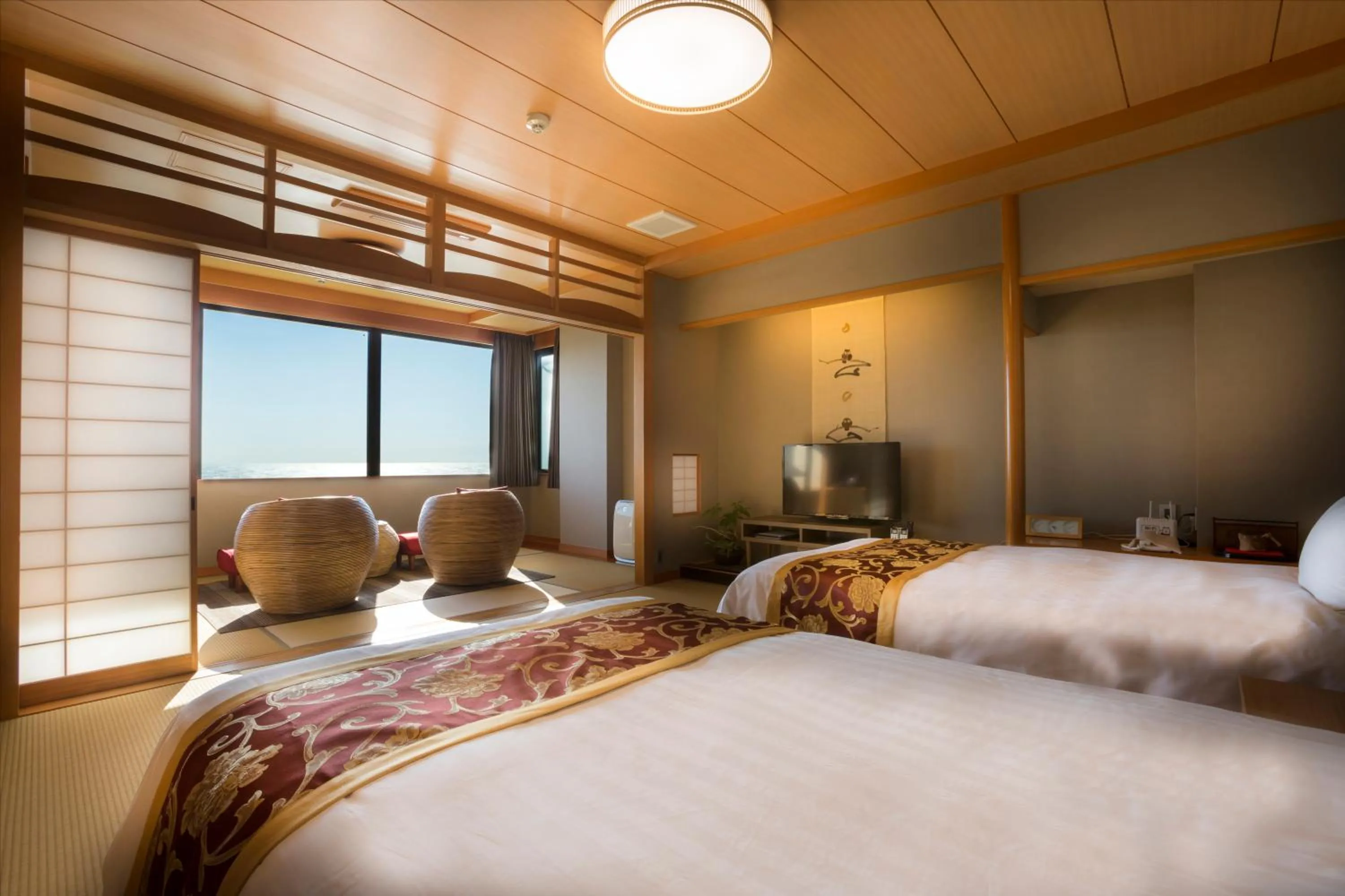 Photo of the whole room, Bed in Jukaitei