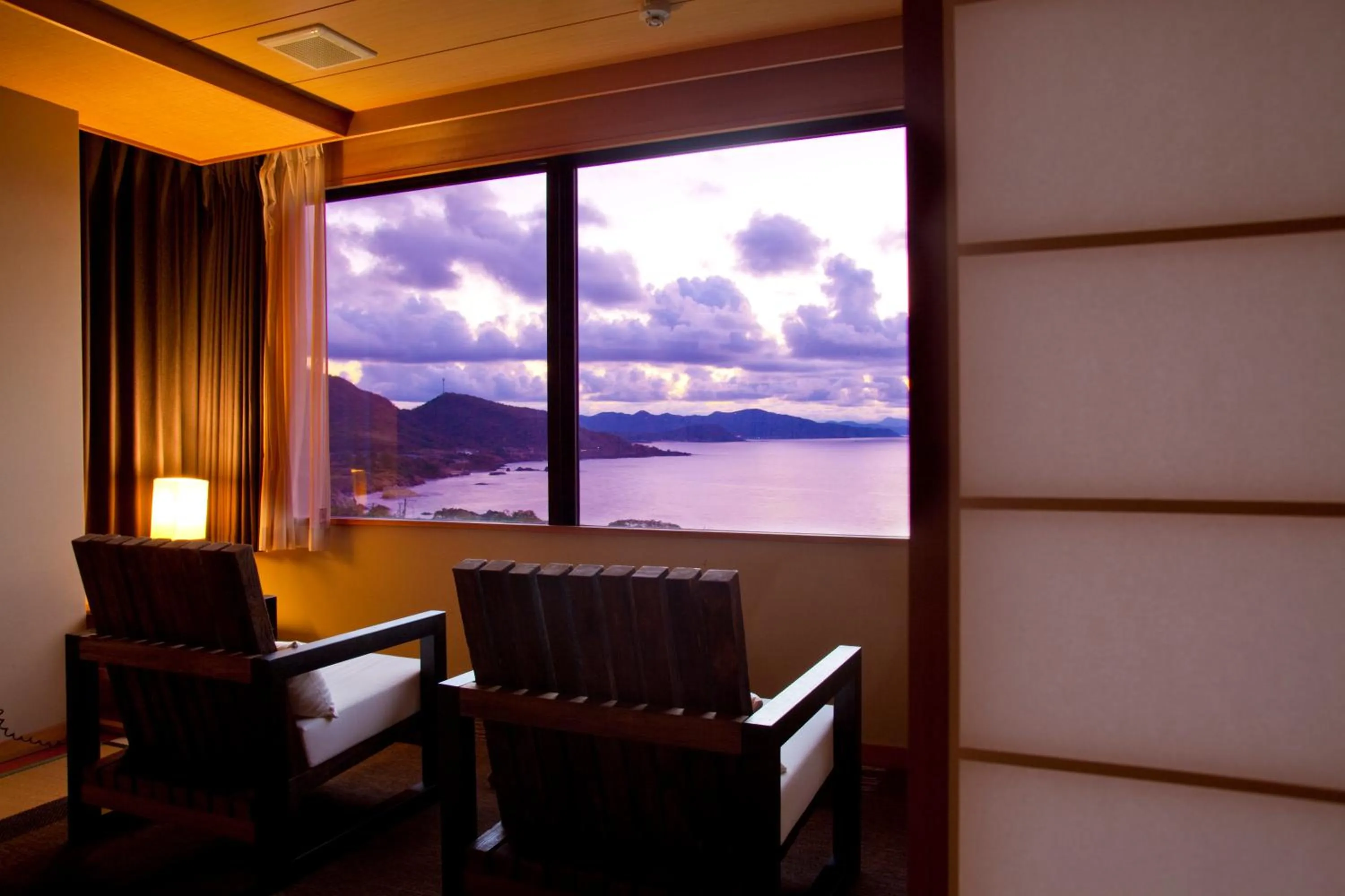 Photo of the whole room in Jukaitei