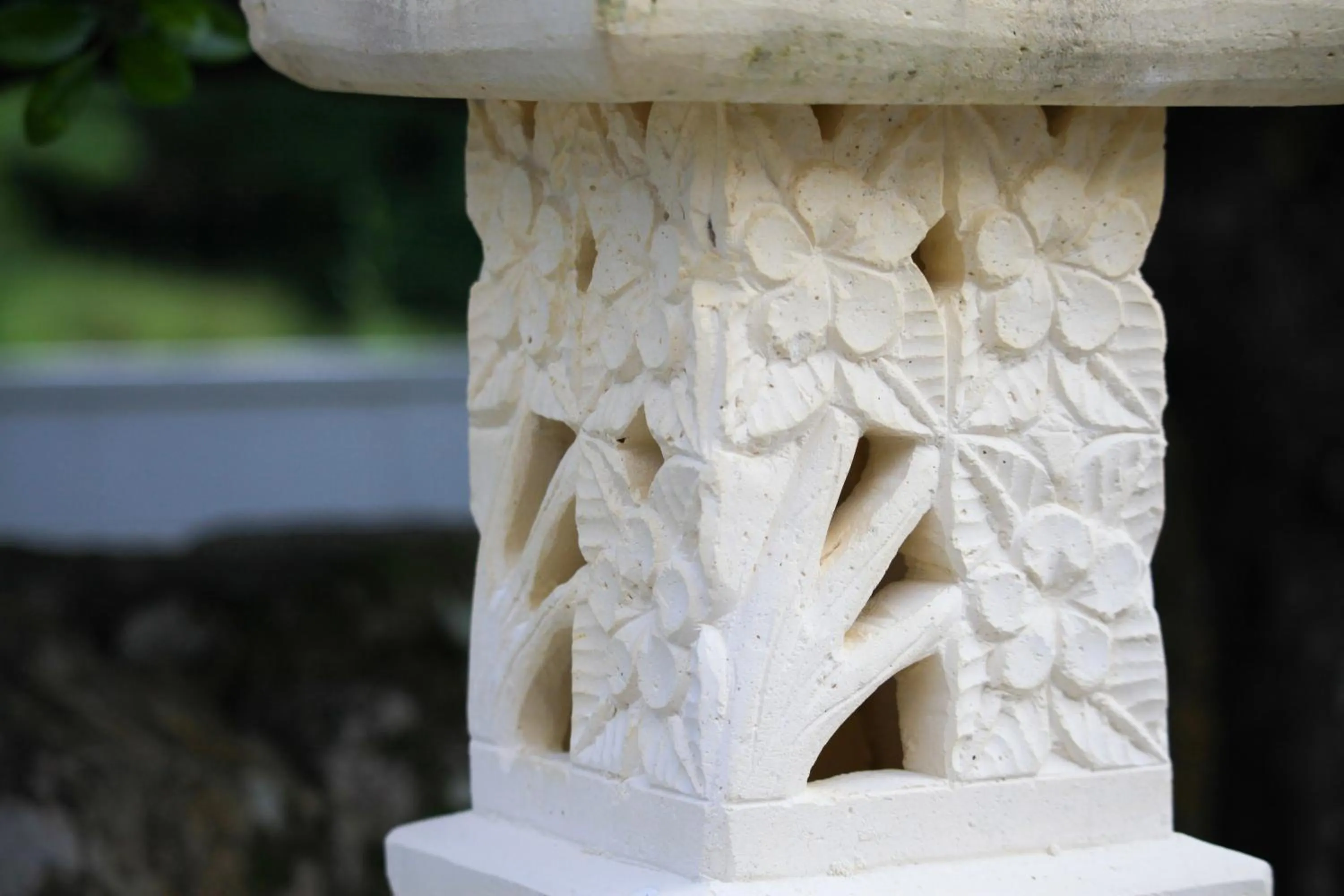 Garden in Sanshoen Kabira