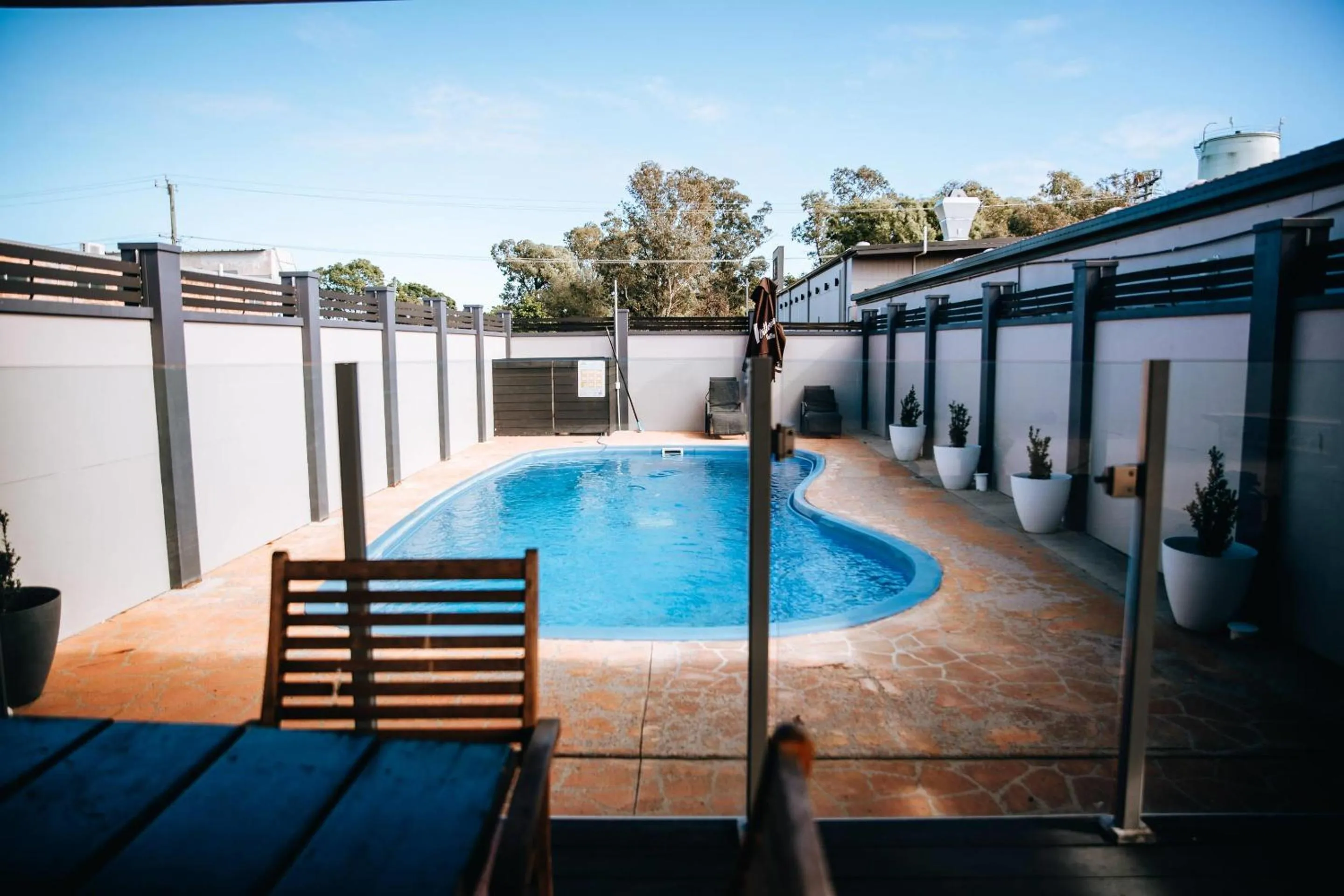 Swimming pool in Comfort Inn Moree