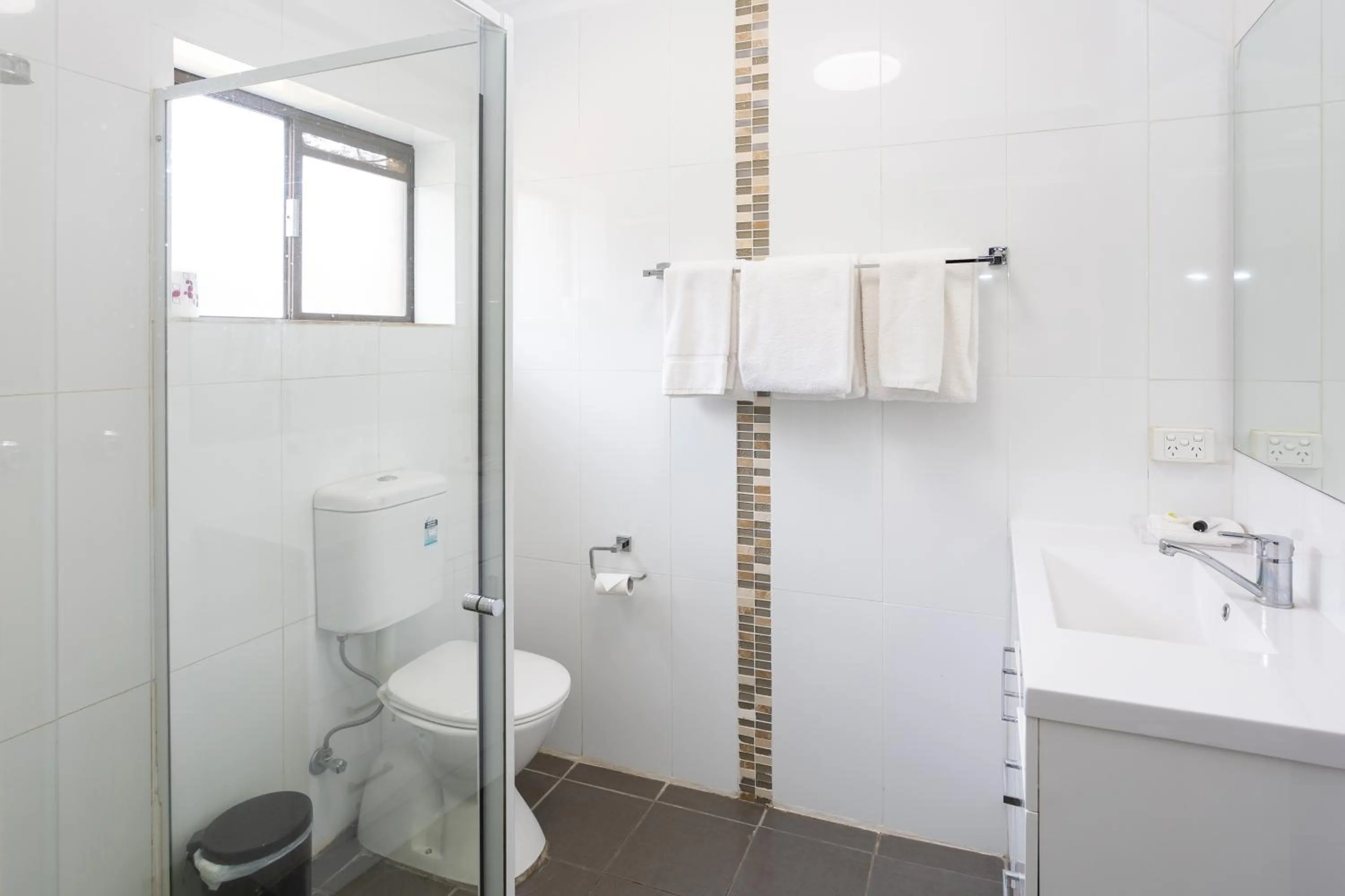 Bathroom in Fig Tree Motel