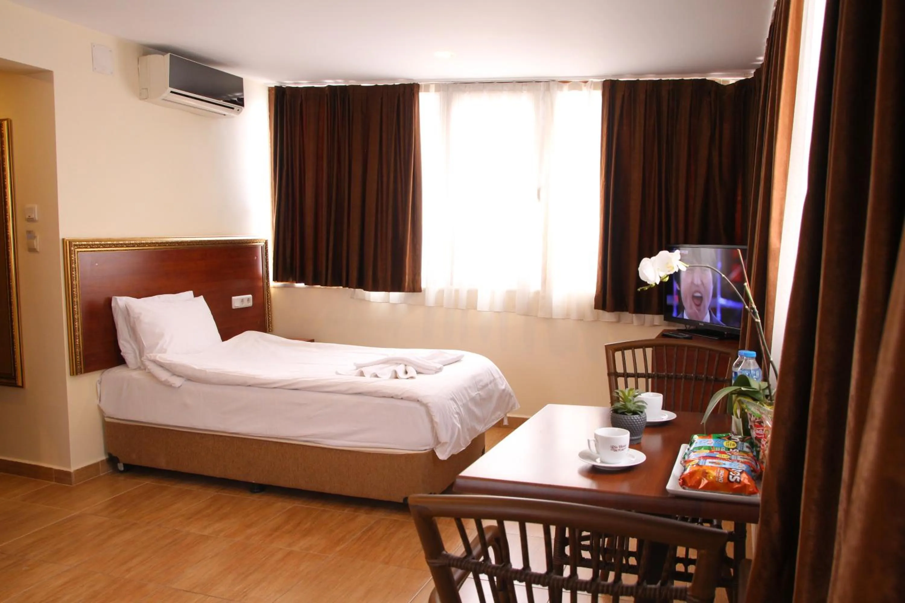 Coffee/tea facilities, Bed in Hotel Rio