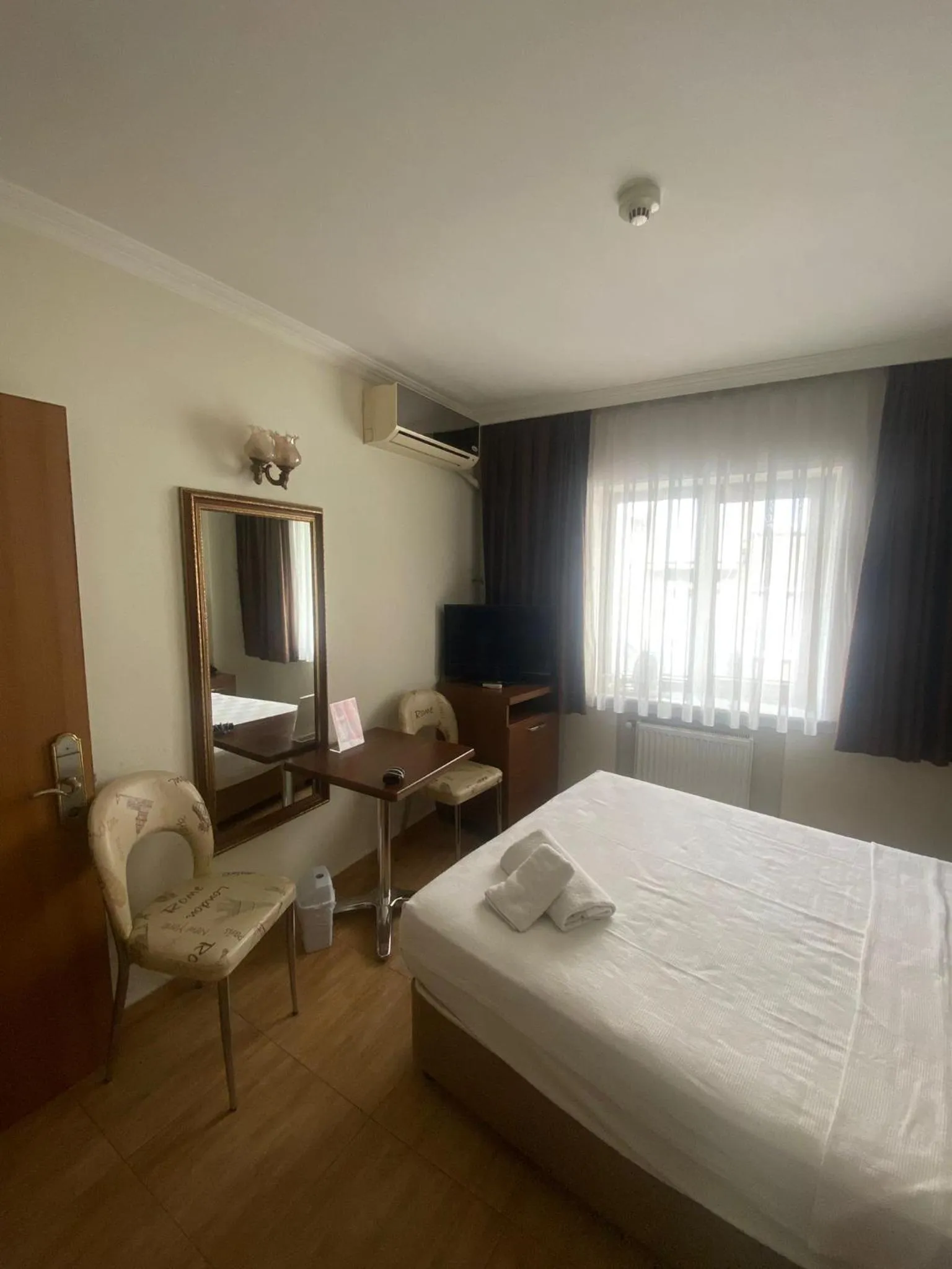 Photo of the whole room, Bed in Hotel Rio