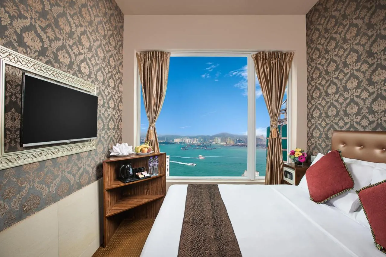 Bed in Ramada Hong Kong Harbour View