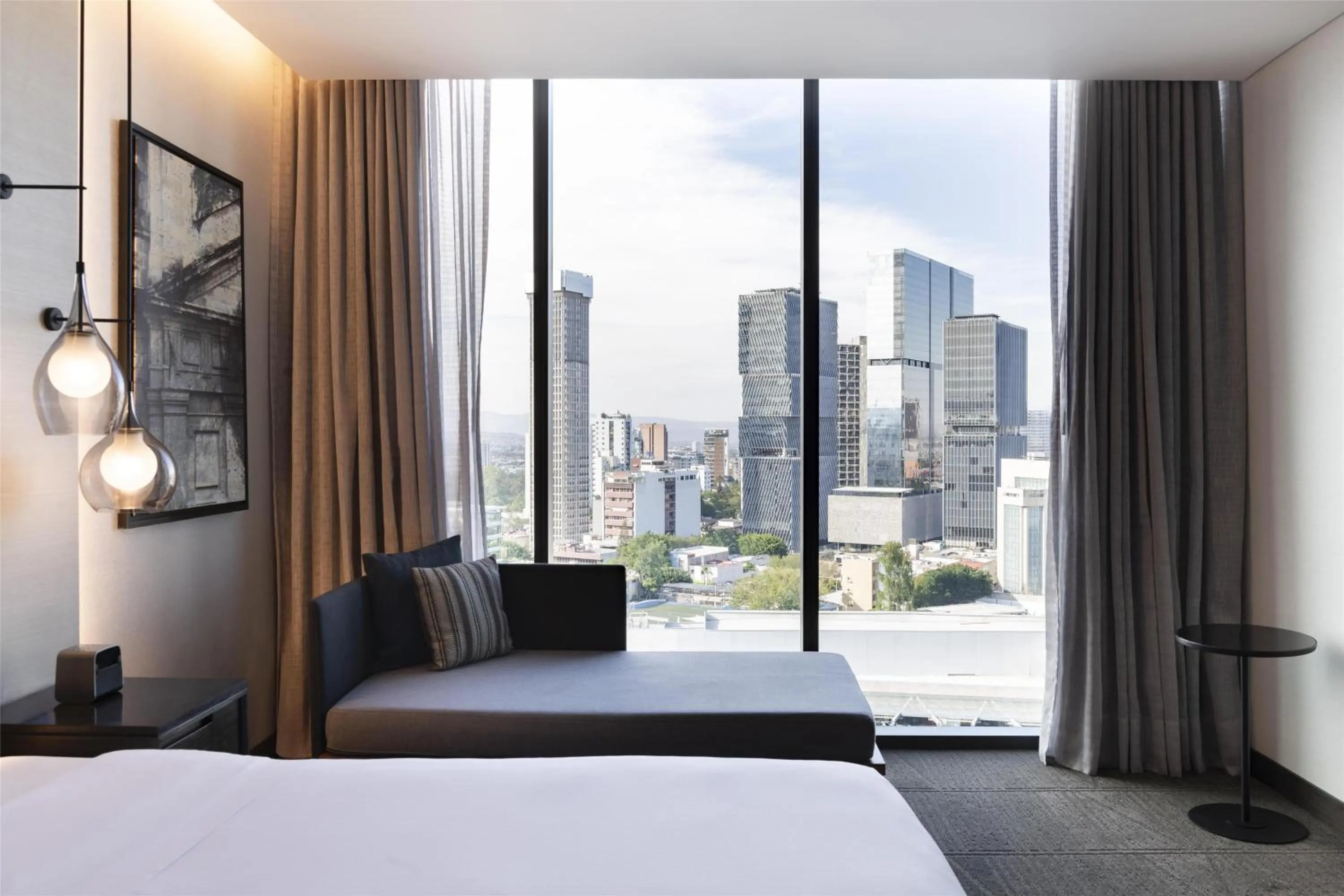 Bed in Hilton Guadalajara Midtown