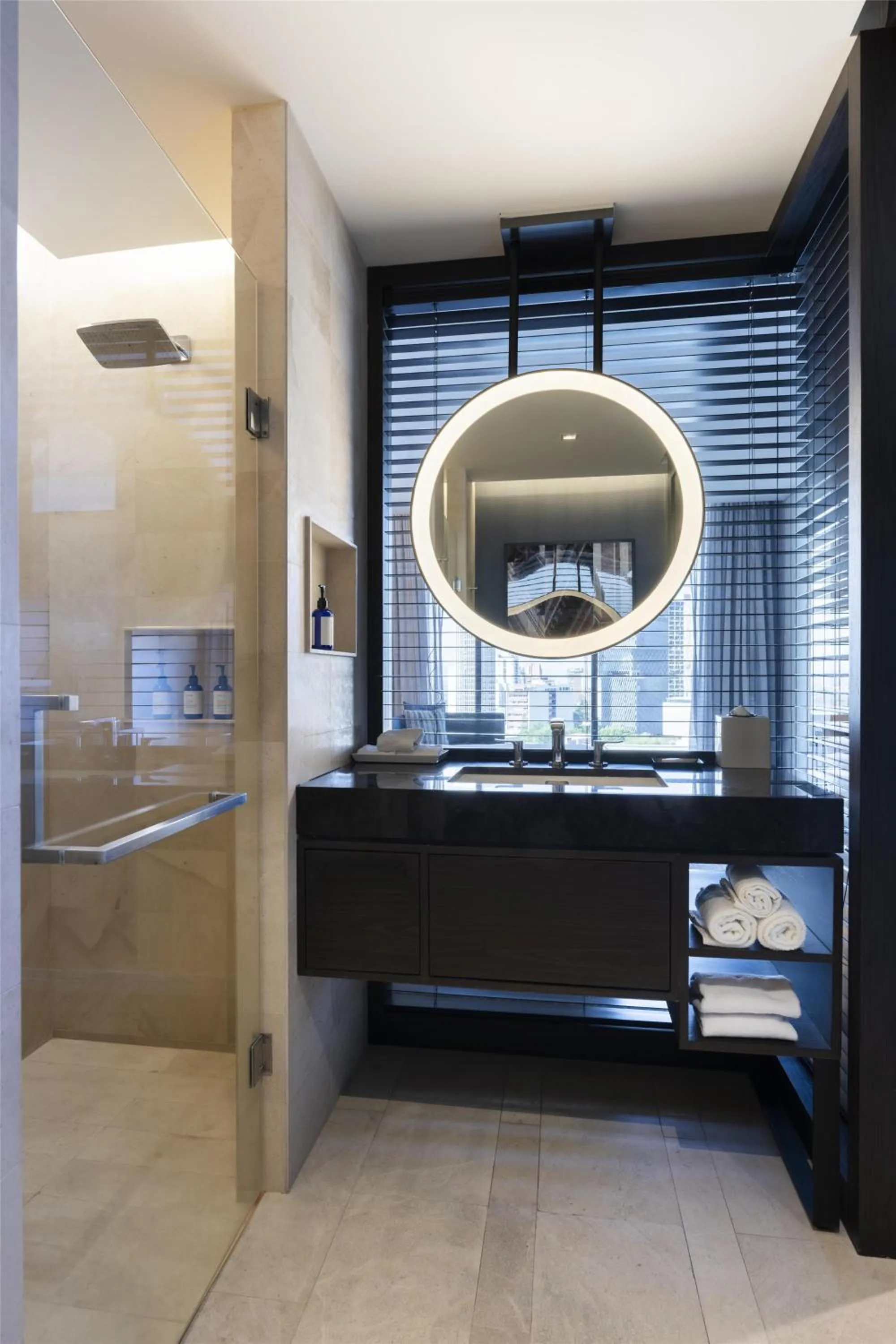 Bathroom in Hilton Guadalajara Midtown