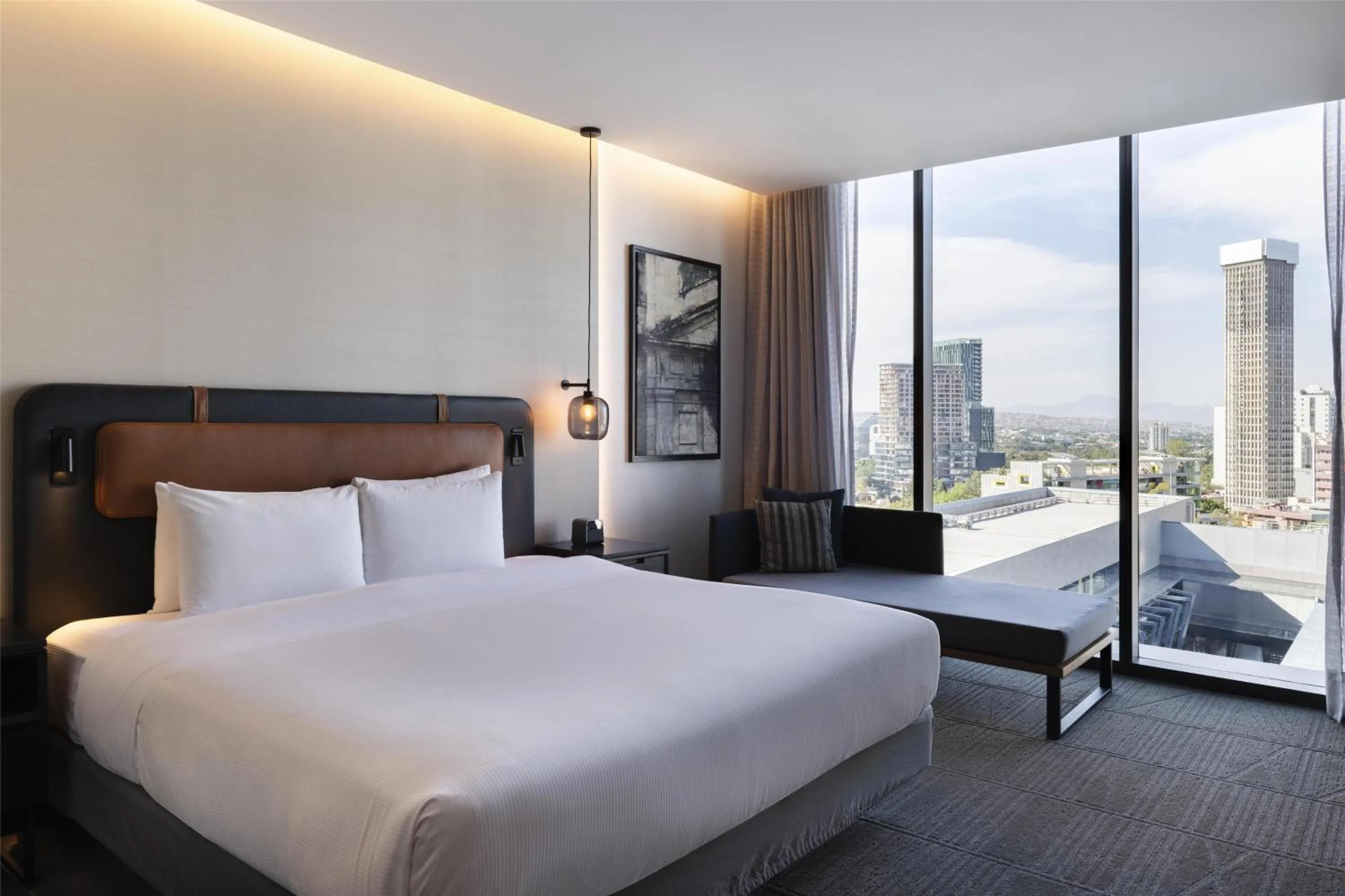 Bed in Hilton Guadalajara Midtown