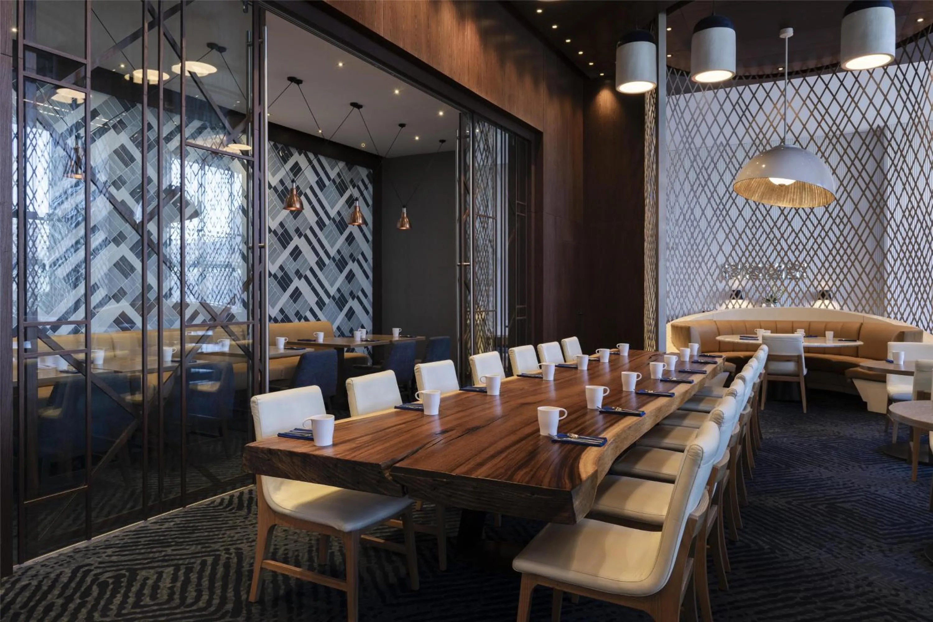 Restaurant/places to eat in Hilton Guadalajara Midtown