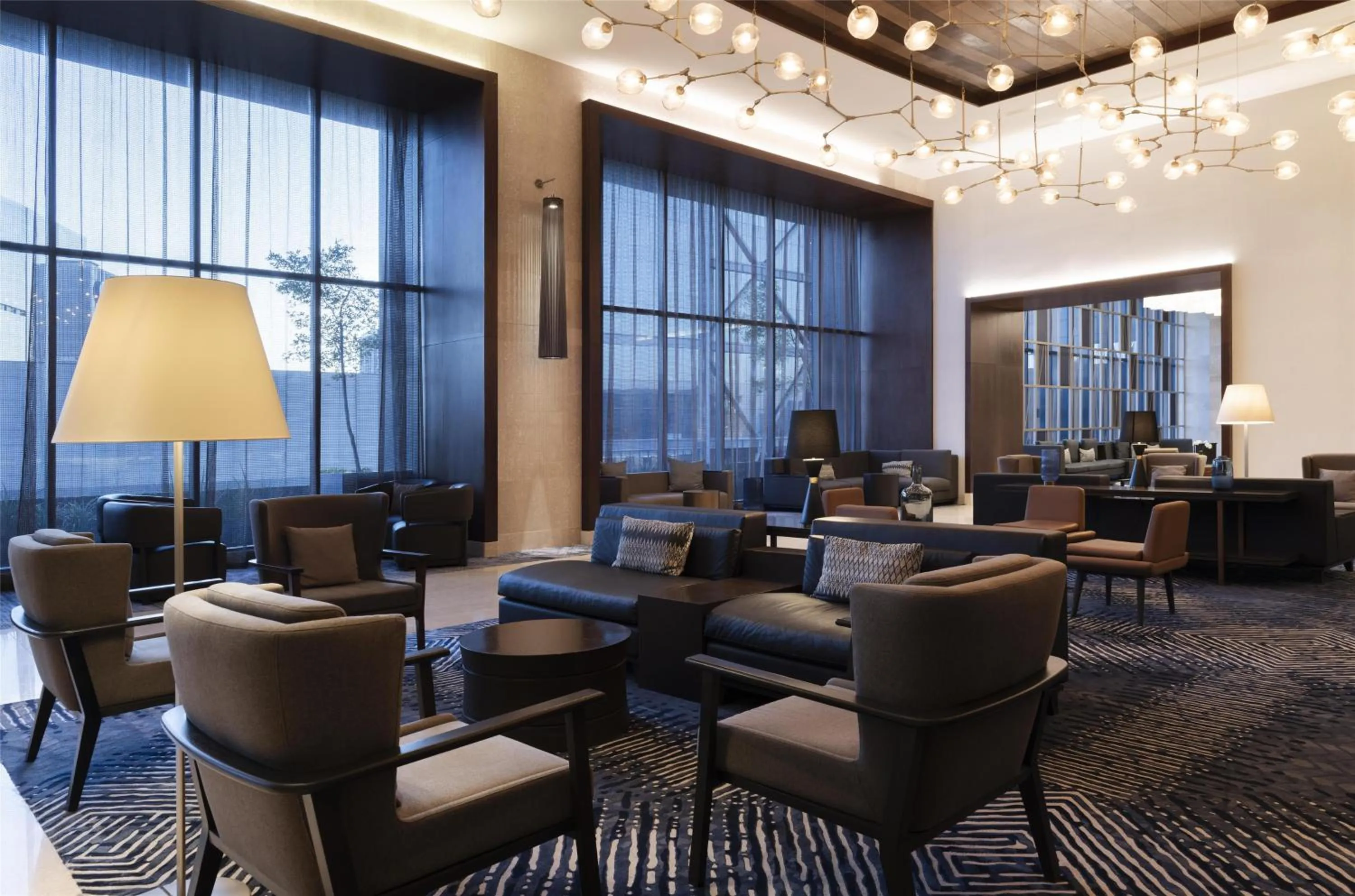 Lounge or bar in Hilton Guadalajara Midtown