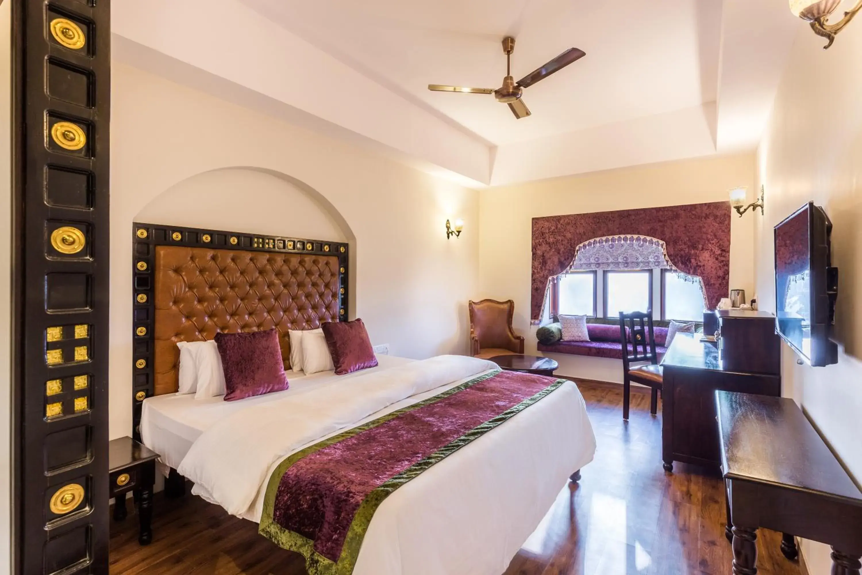 Superior Rooms- 1 Double Bed in Sairafort Sarovar Portico Superior Rooms- 1 Double Bed in Sairafort Sarovar Portico
