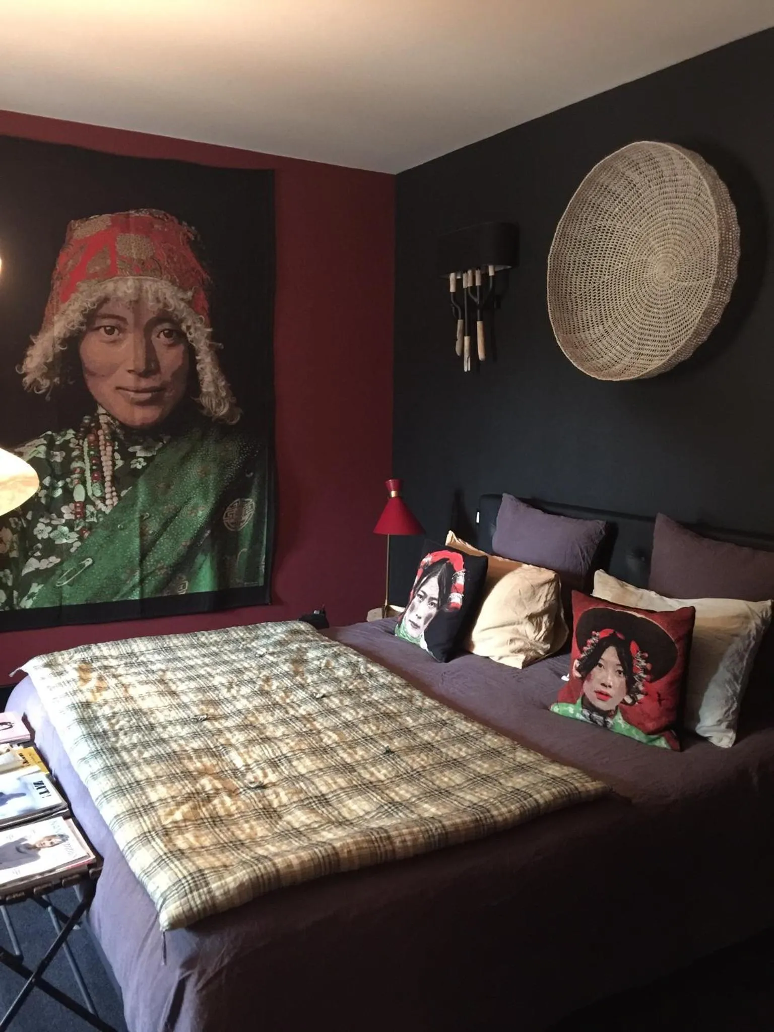 Bedroom in La Villa 1901