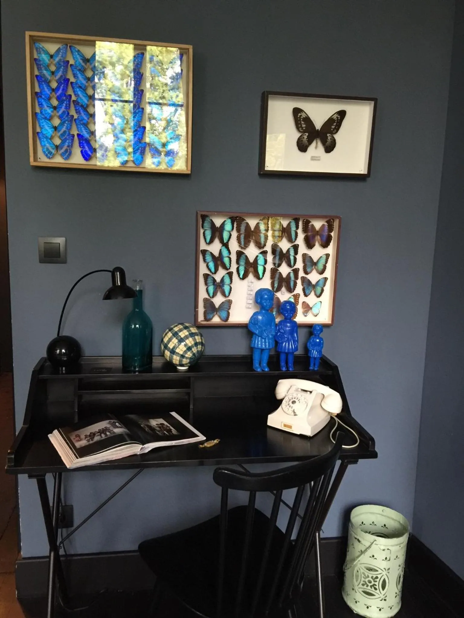 Decorative detail in La Villa 1901