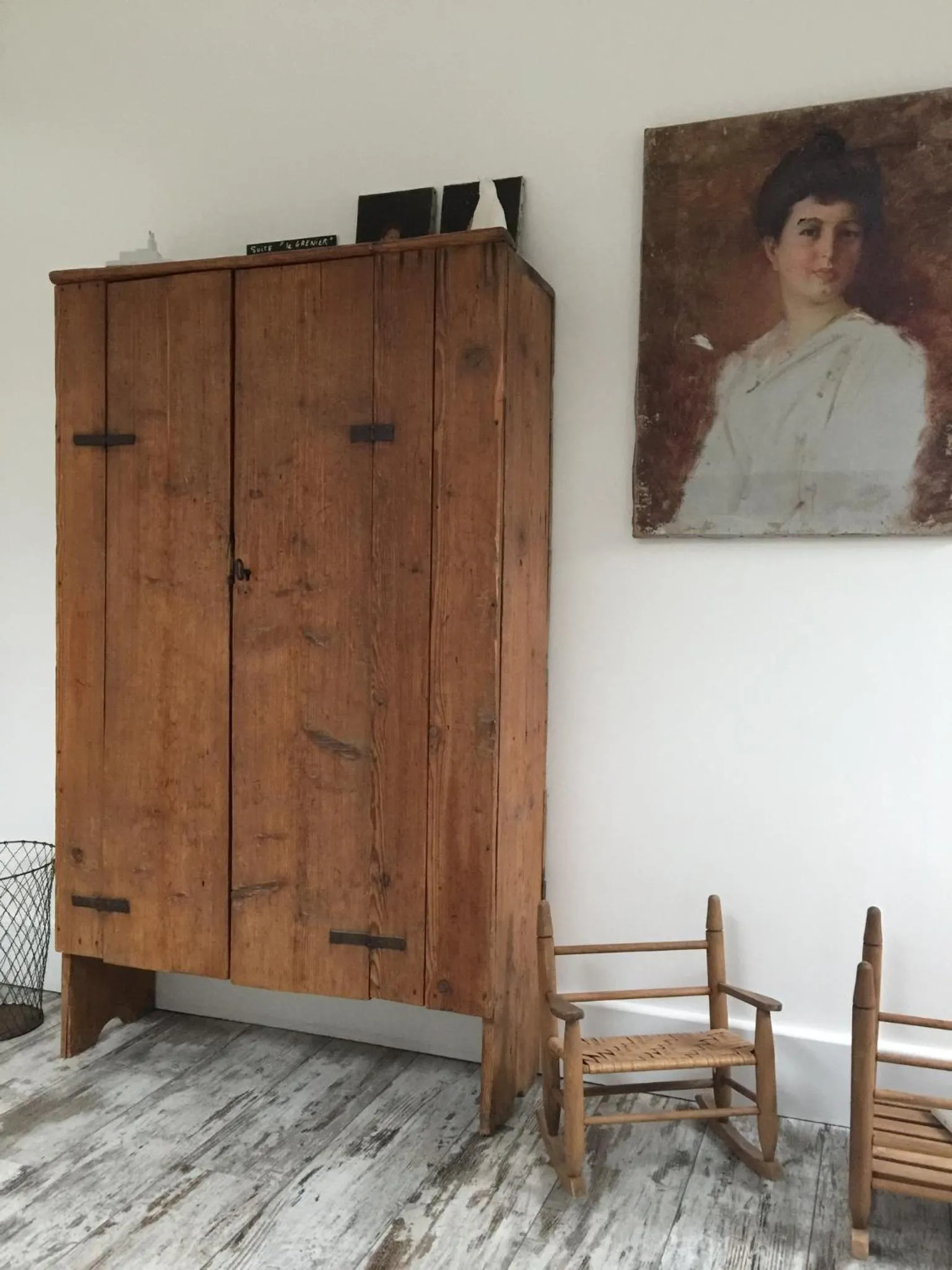 Decorative detail in La Villa 1901