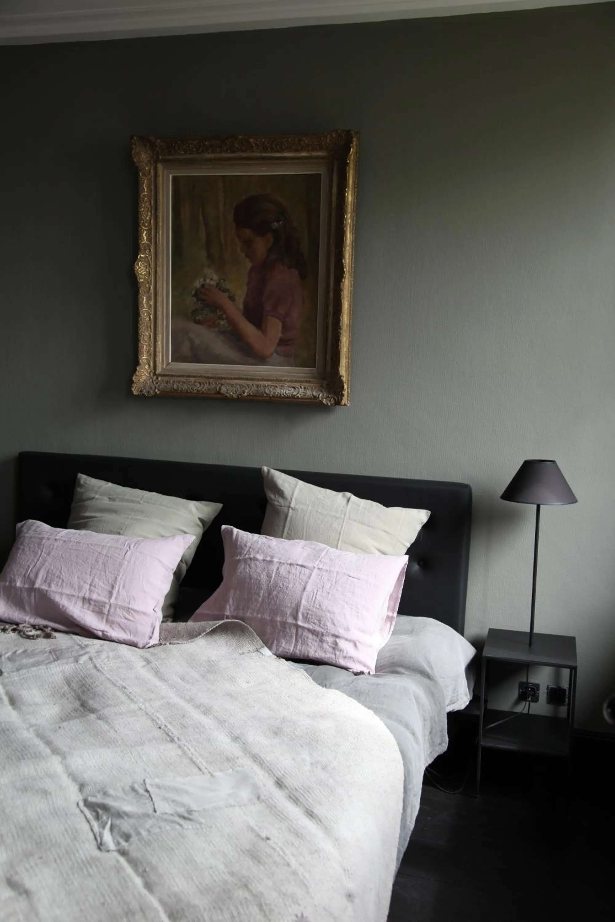 Bedroom in La Villa 1901