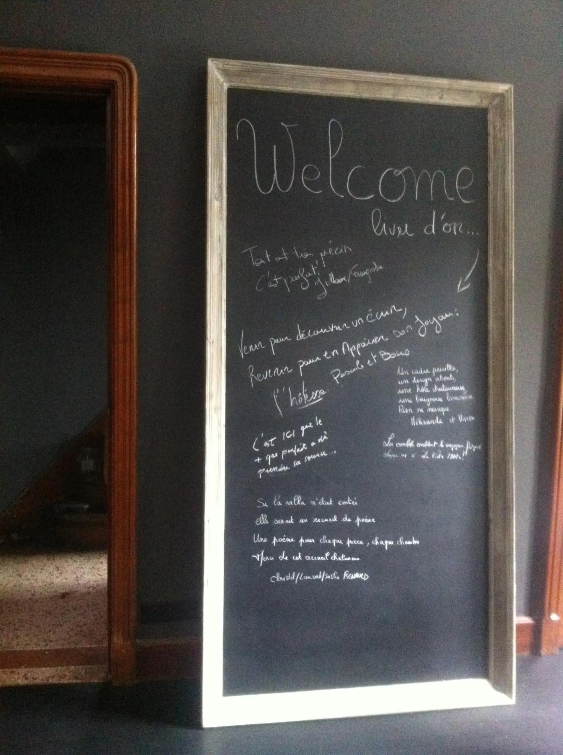 Dining area in La Villa 1901