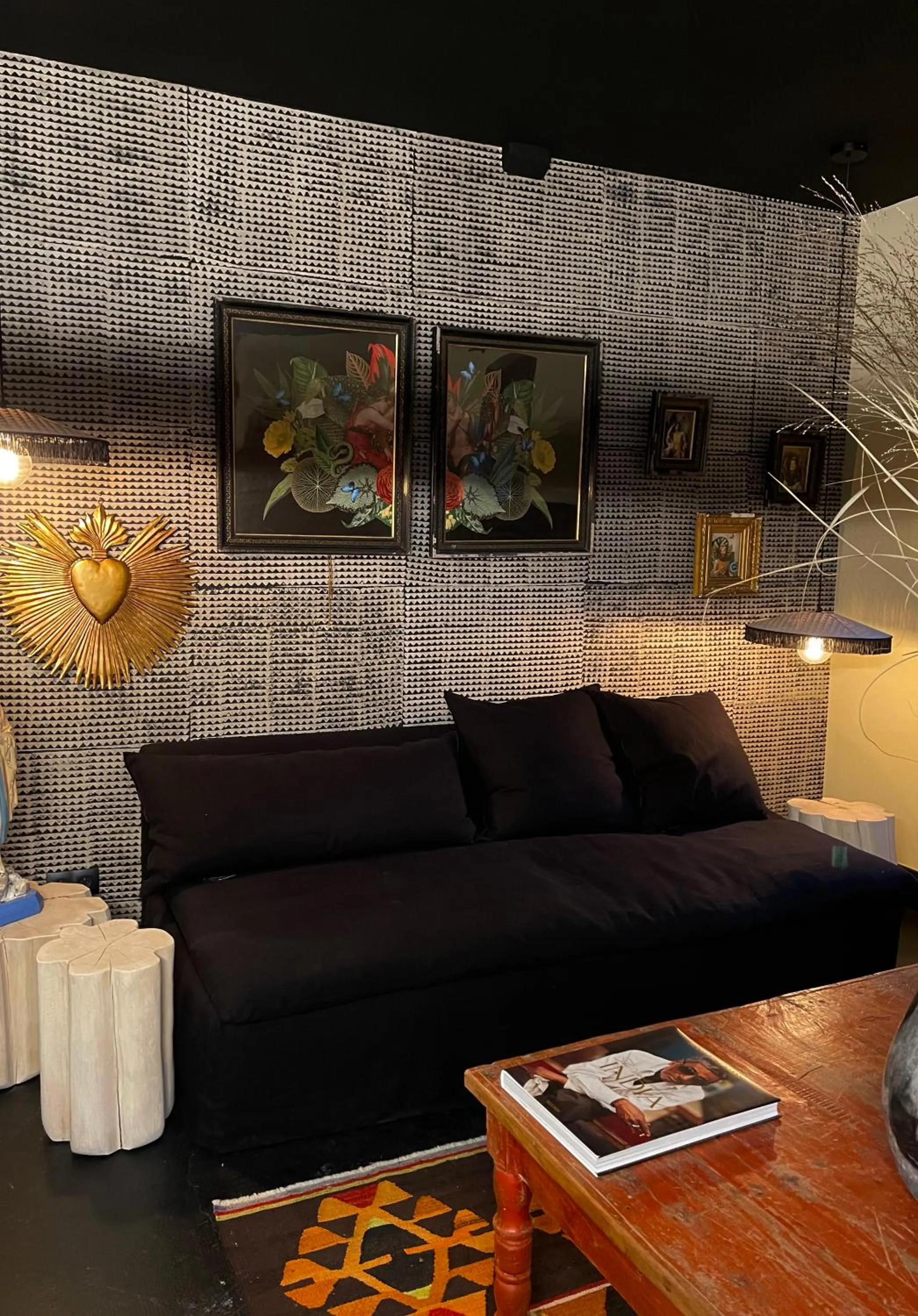 Living room in La Villa 1901